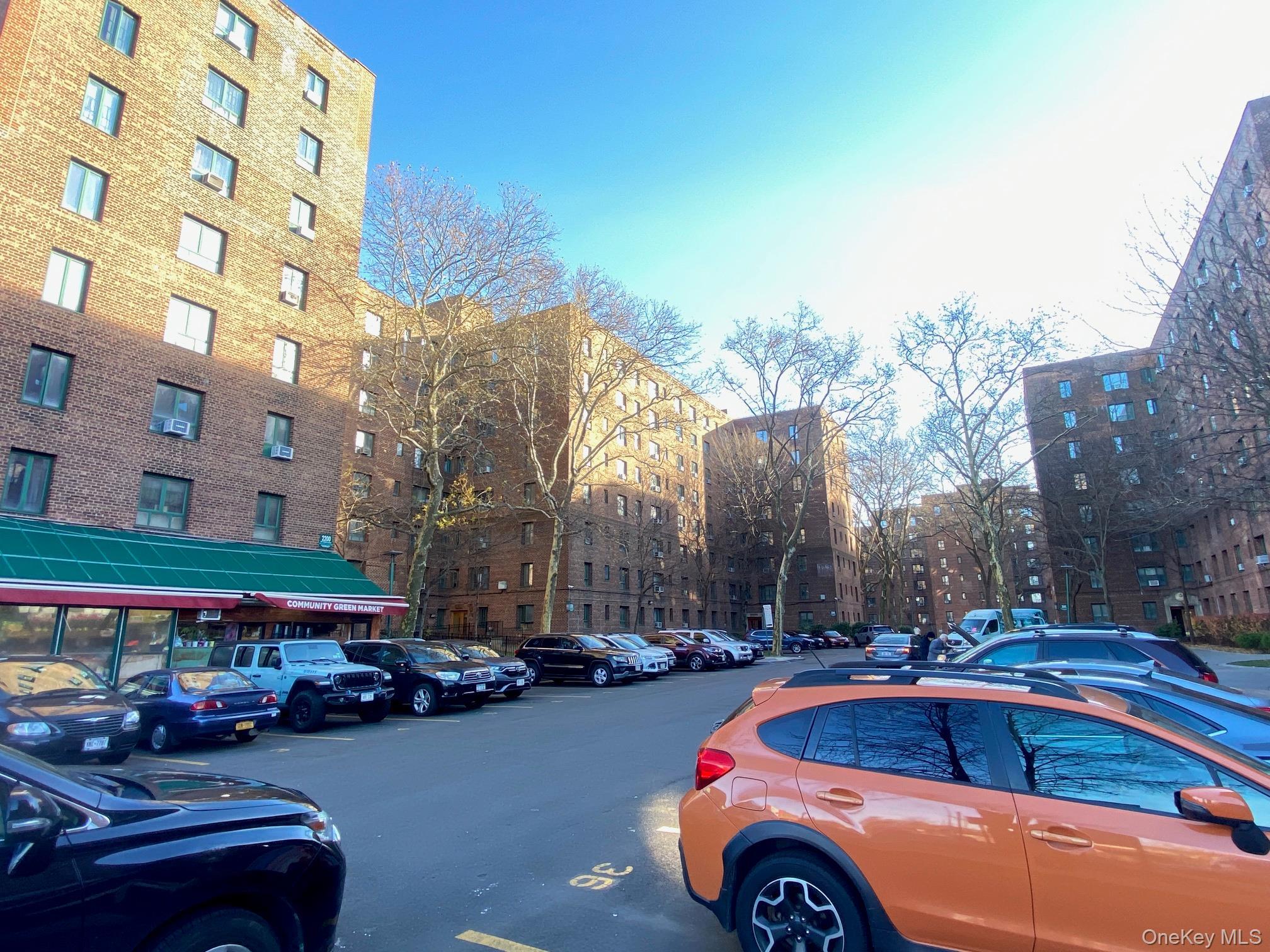 2220 E Tremont Avenue Unit: 5G, Bronx