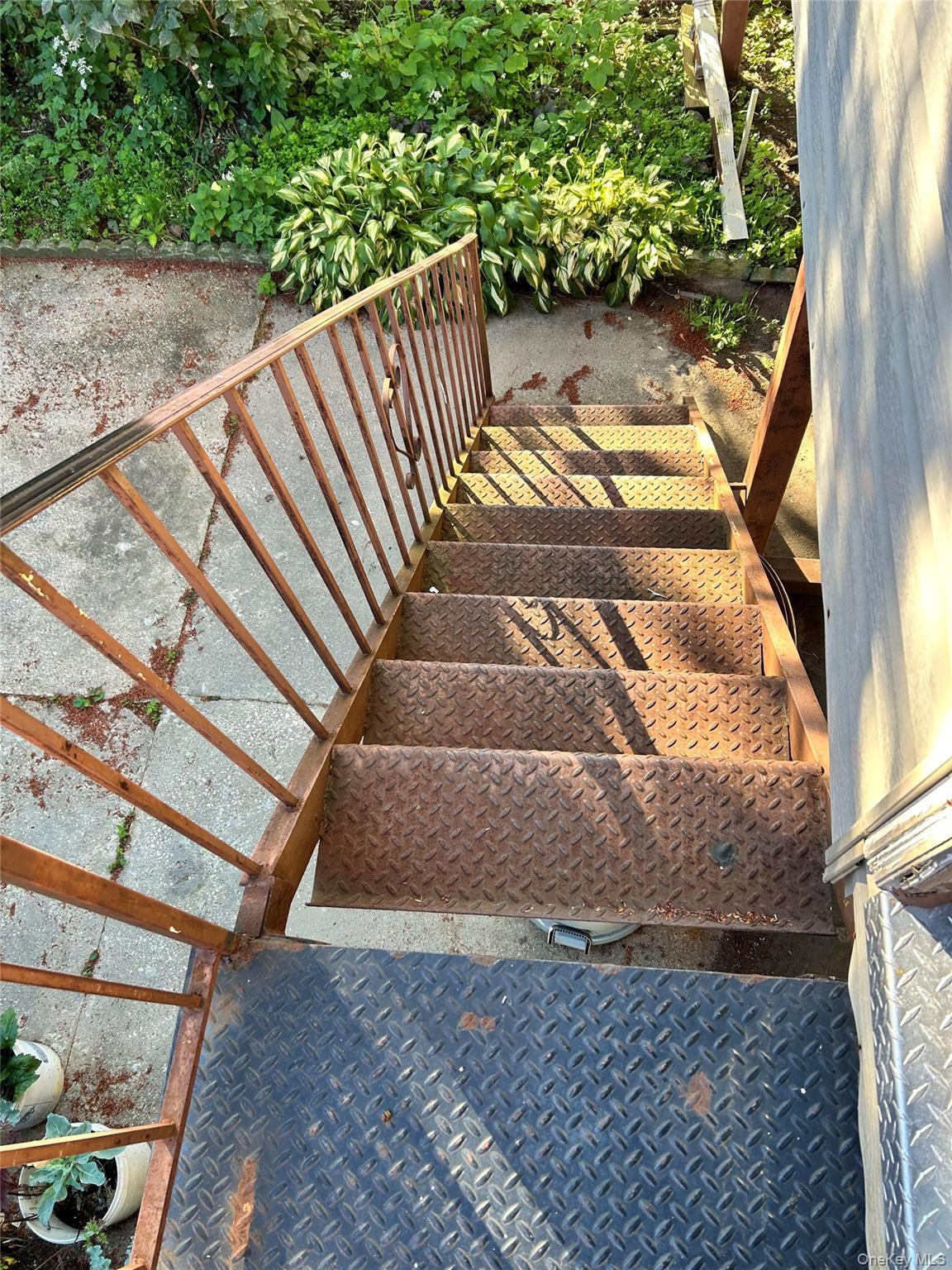 2544 Bronxwood Avenue thumbnail 17