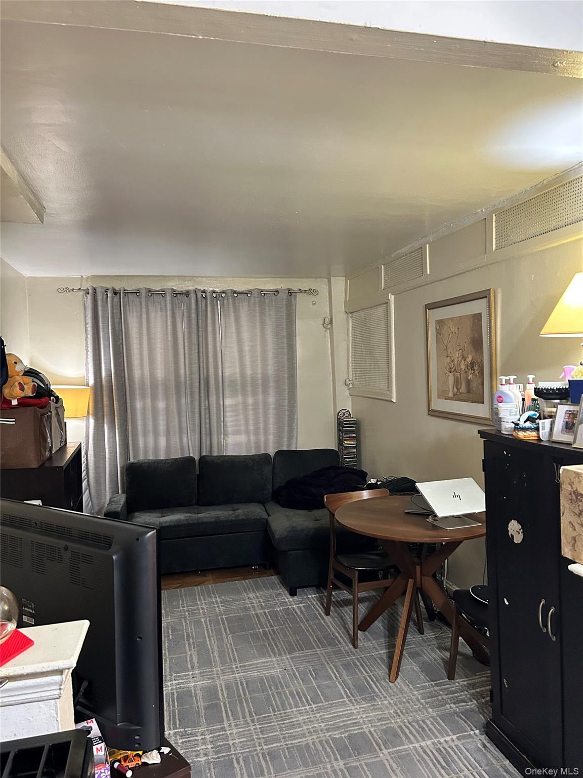 2544 Bronxwood Avenue thumbnail 3