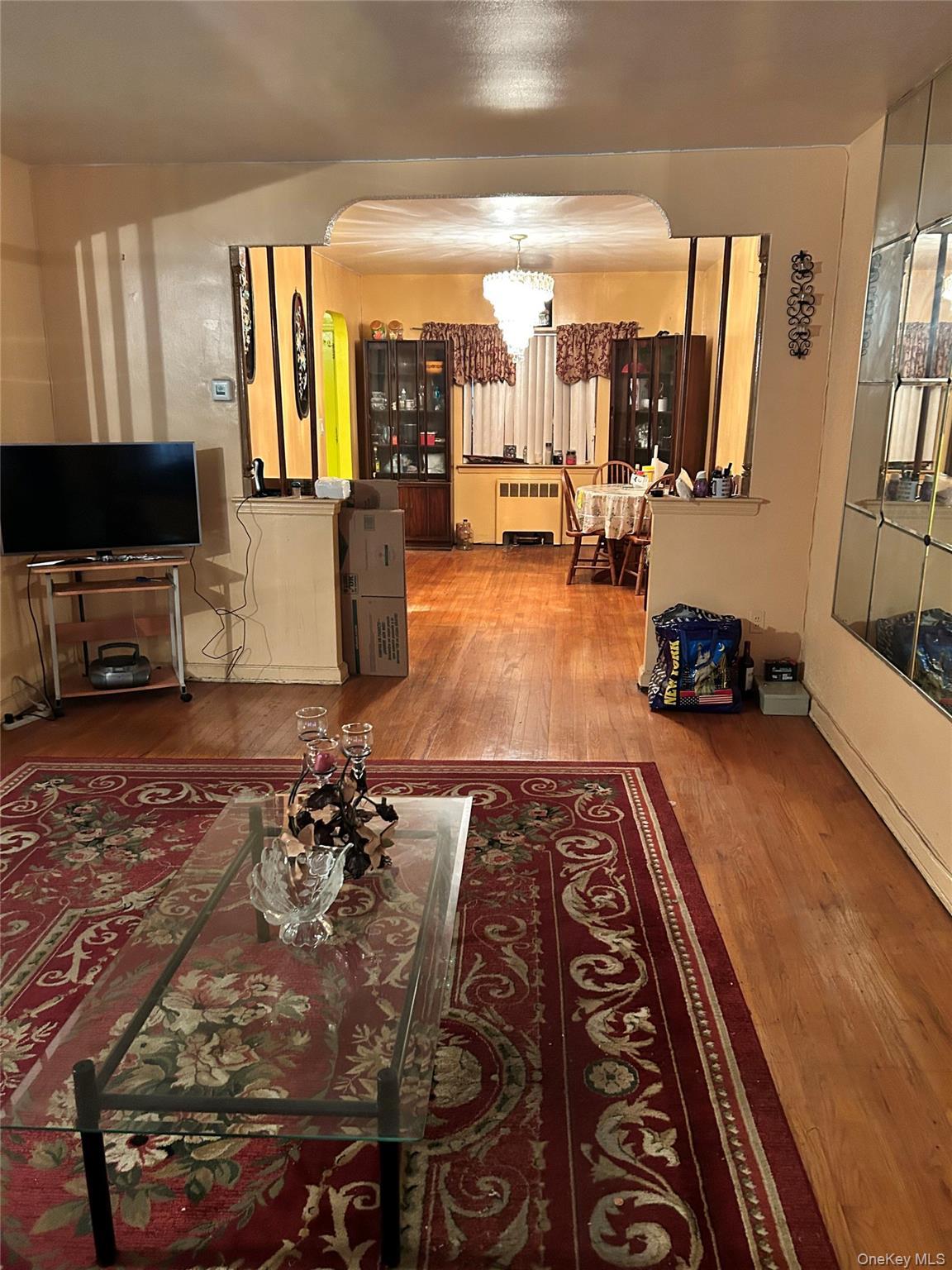 2544 Bronxwood Avenue thumbnail 4