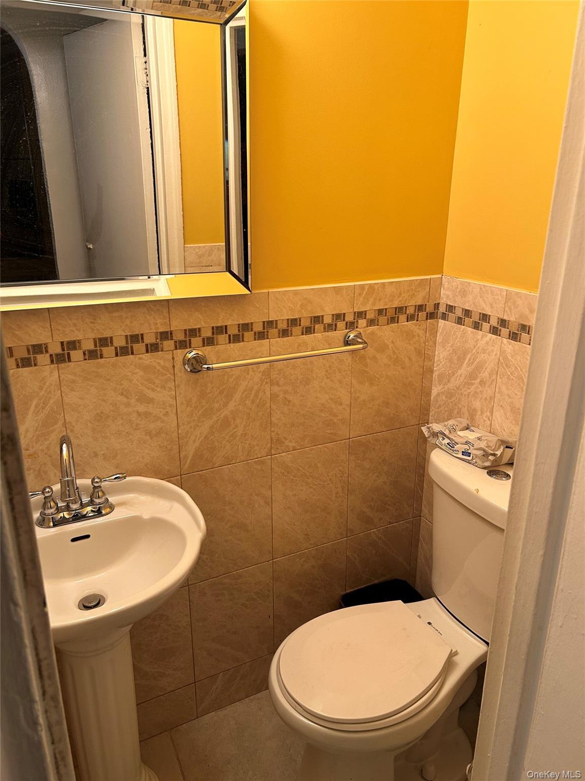 2544 Bronxwood Avenue thumbnail 6