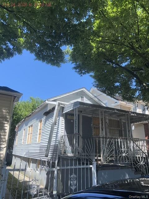 453 Beach Avenue photo 1