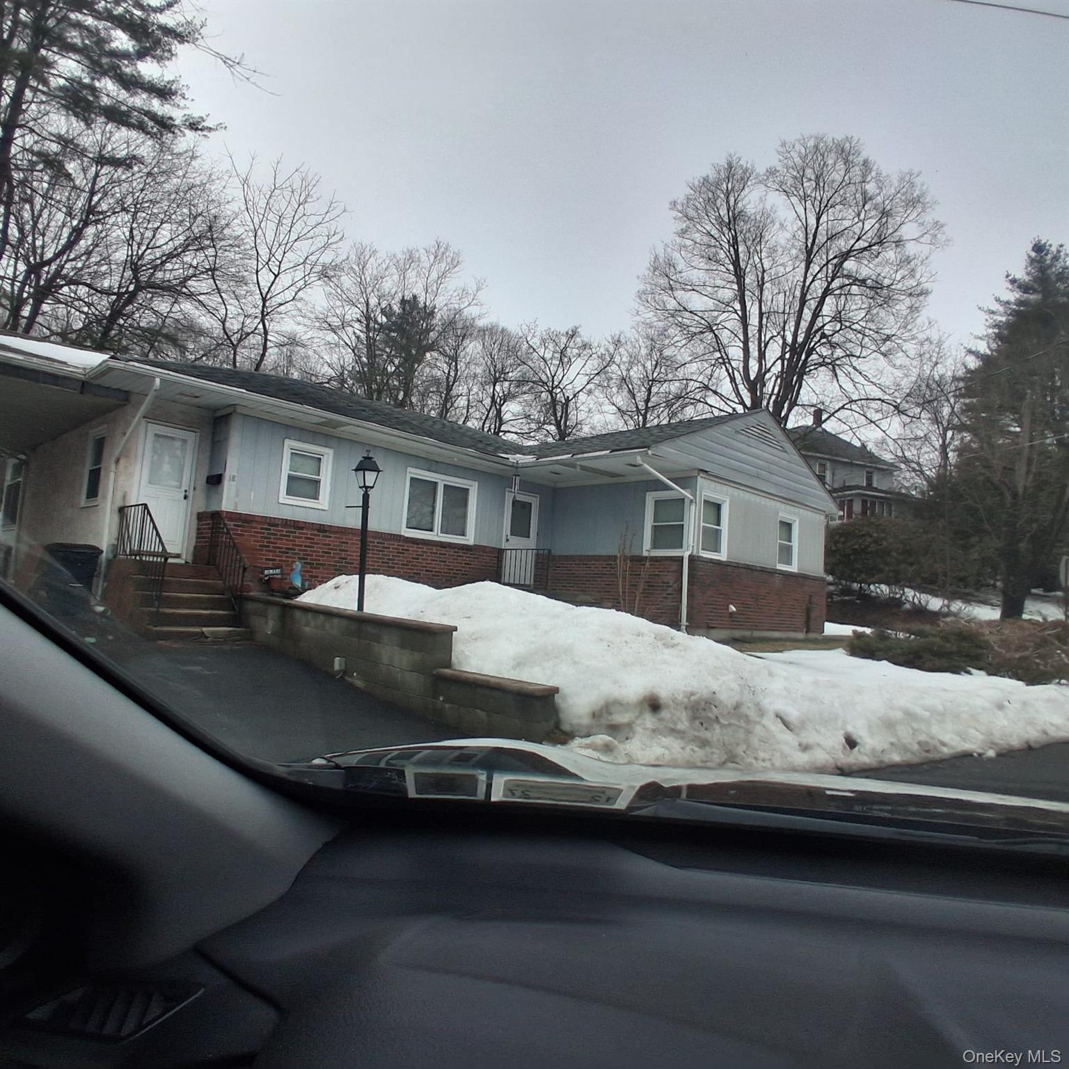 18 York Avenue Ave, Highland Falls