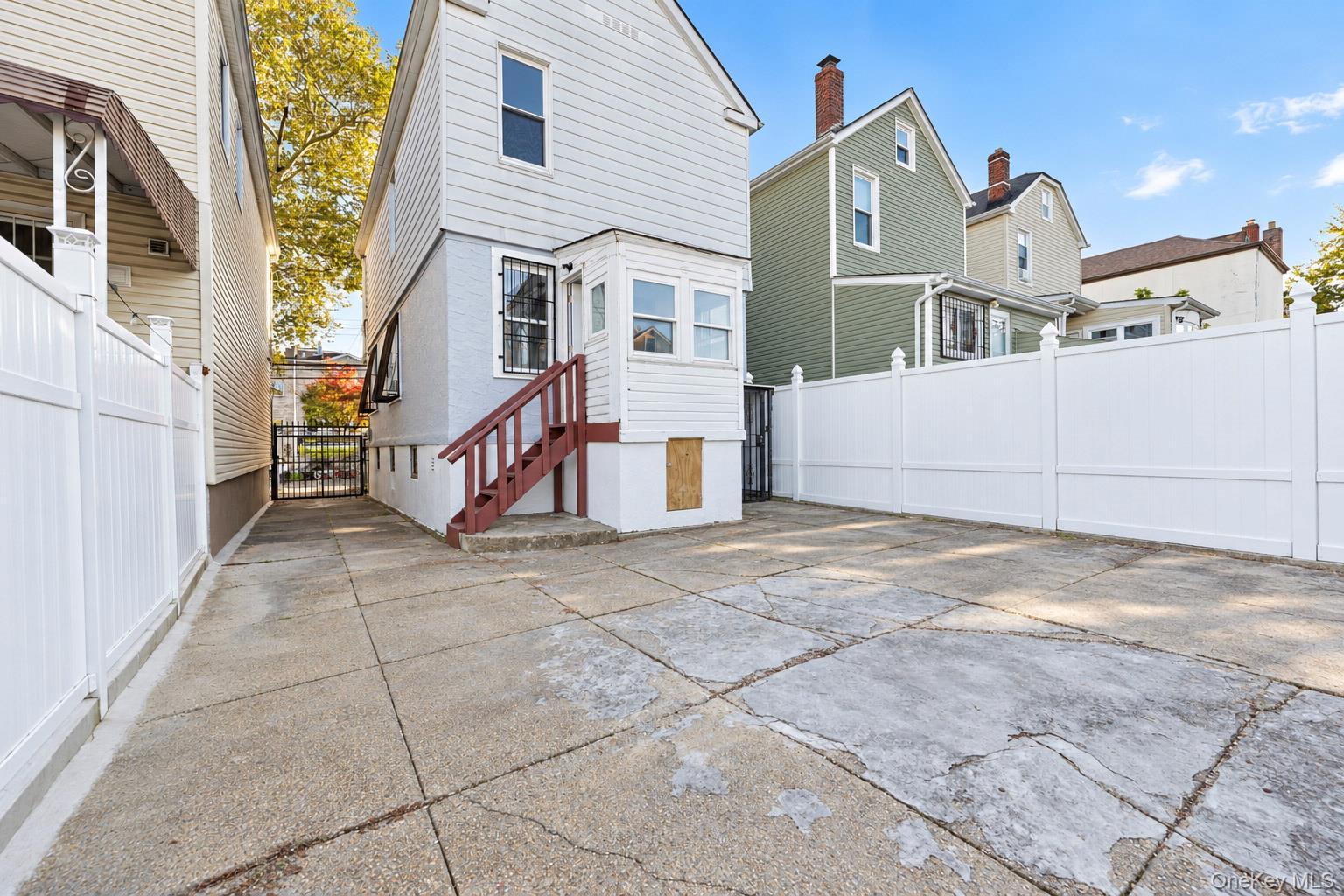 2229 Seward Avenue thumbnail 32