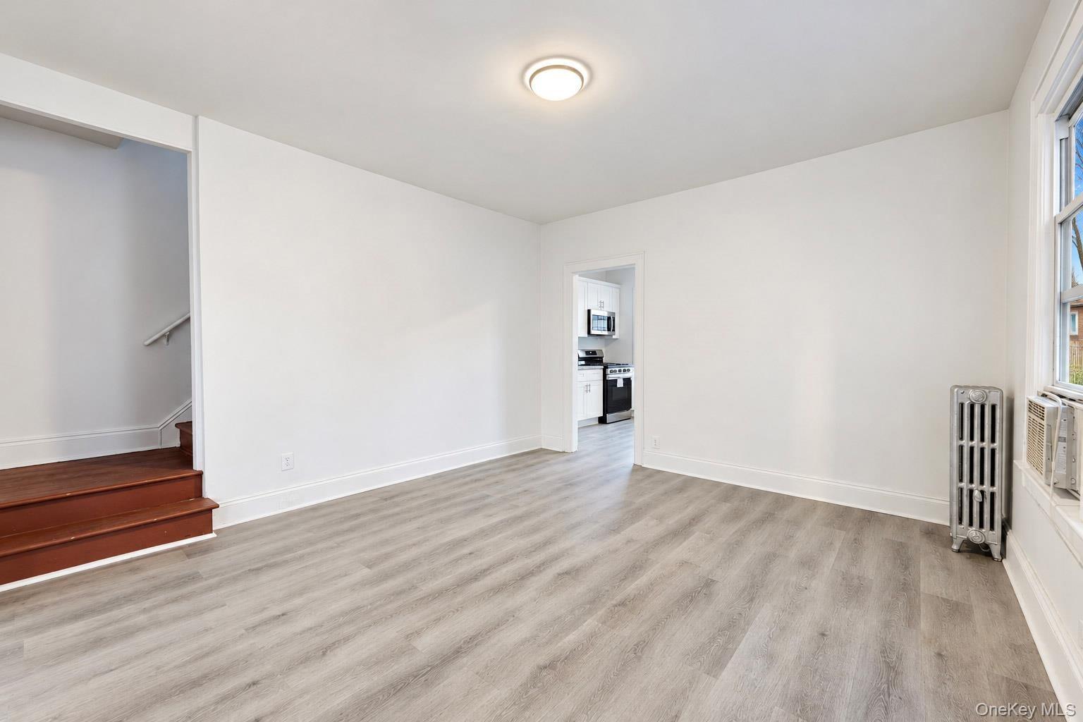 2229 Seward Avenue thumbnail 9