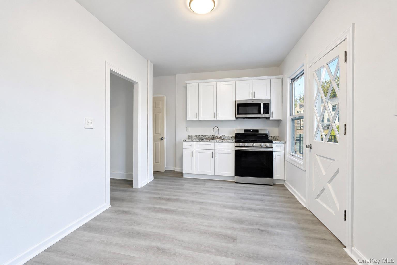 2229 Seward Avenue thumbnail 12