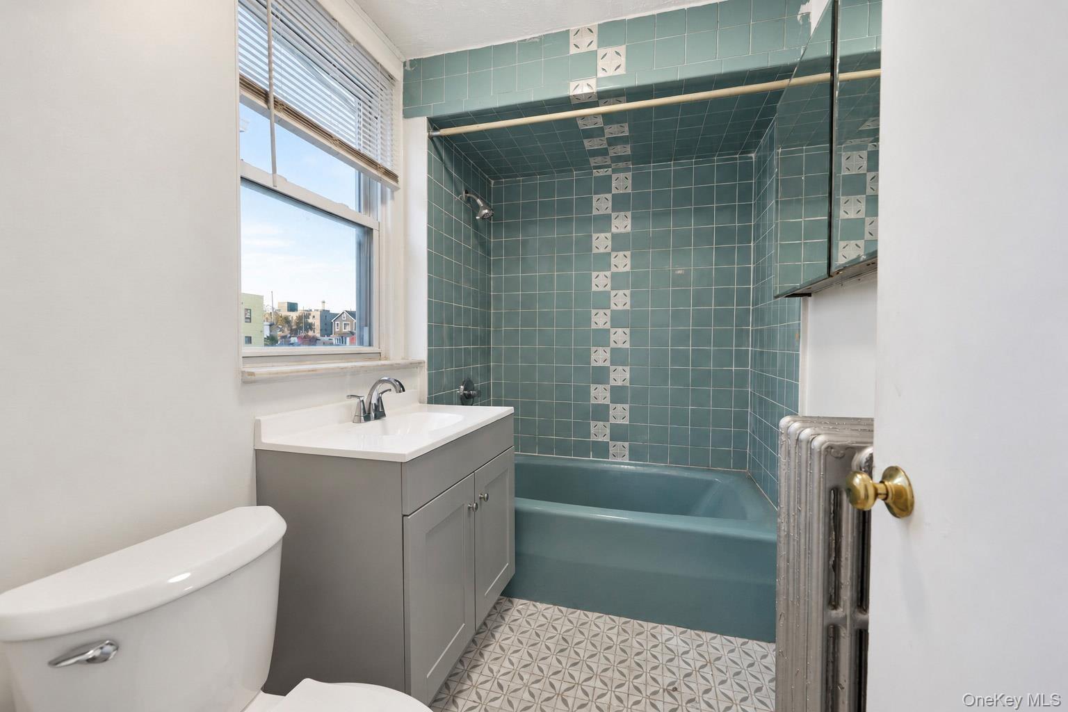 2229 Seward Avenue thumbnail 17