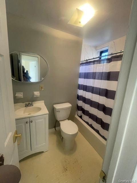 2167 Crotona Avenue Unit: 21 thumbnail 3