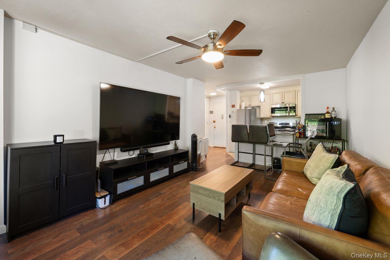 155 Ferris Avenue Unit: 4 E thumbnail 12