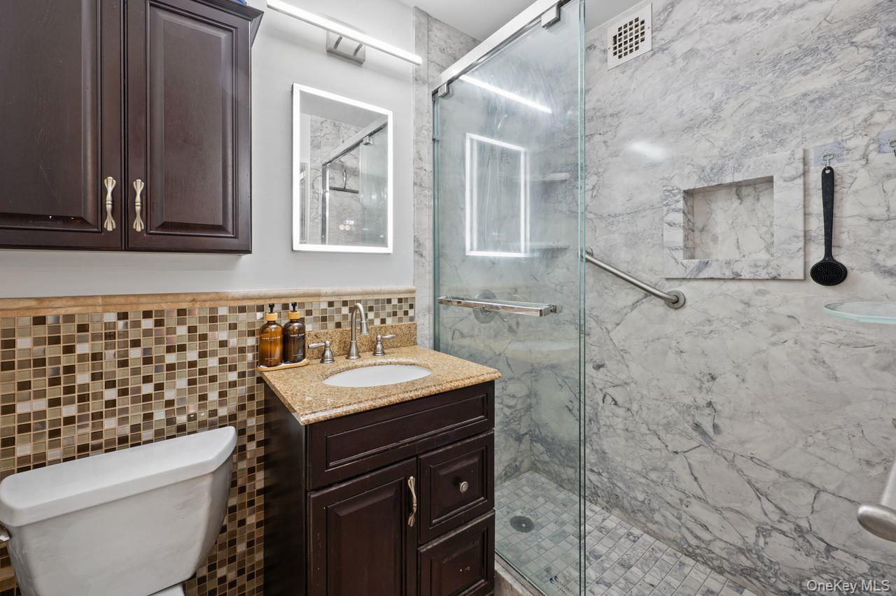 155 Ferris Avenue Unit: 4 E thumbnail 16