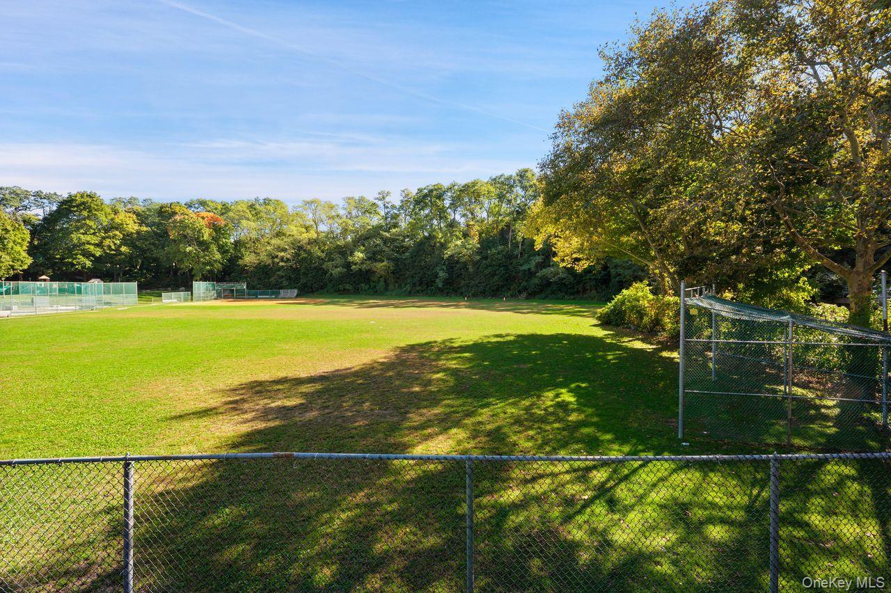 155 Ferris Avenue Unit: 4 E thumbnail 18
