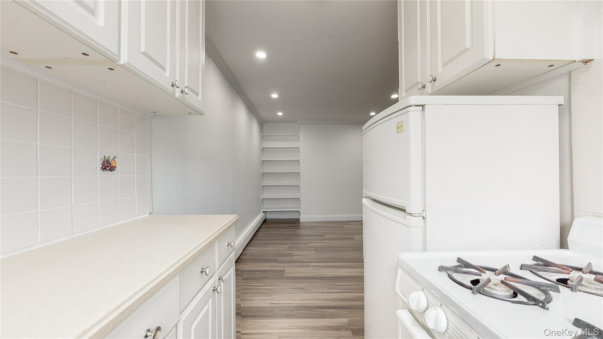 1403 Troy Avenue thumbnail 36