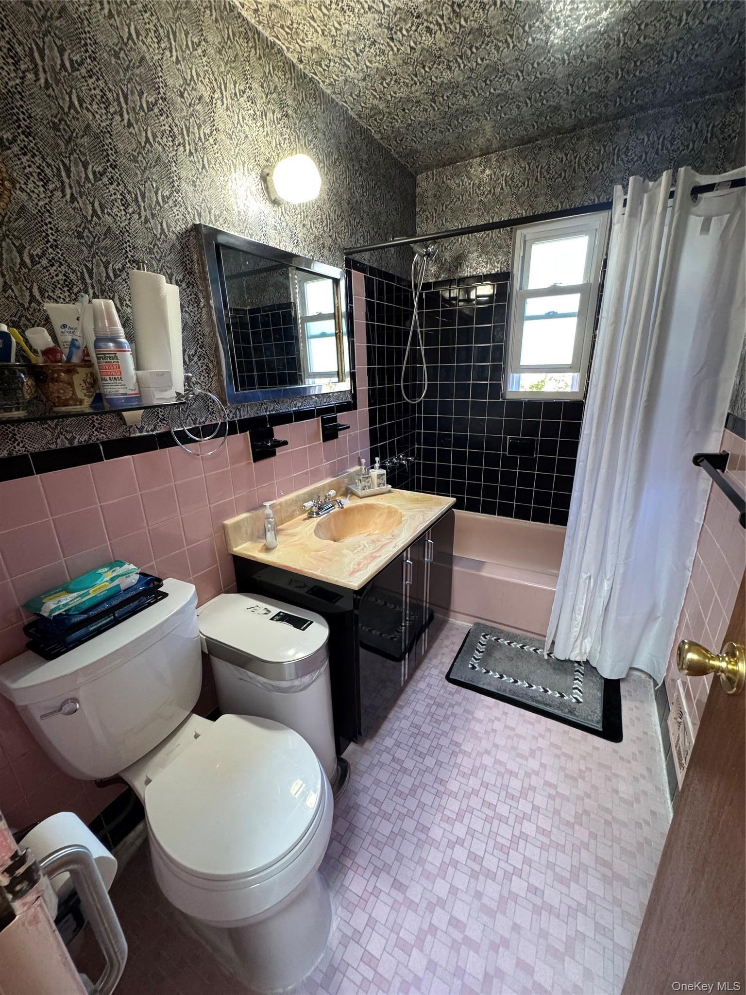 1263 E 222nd Street thumbnail 10