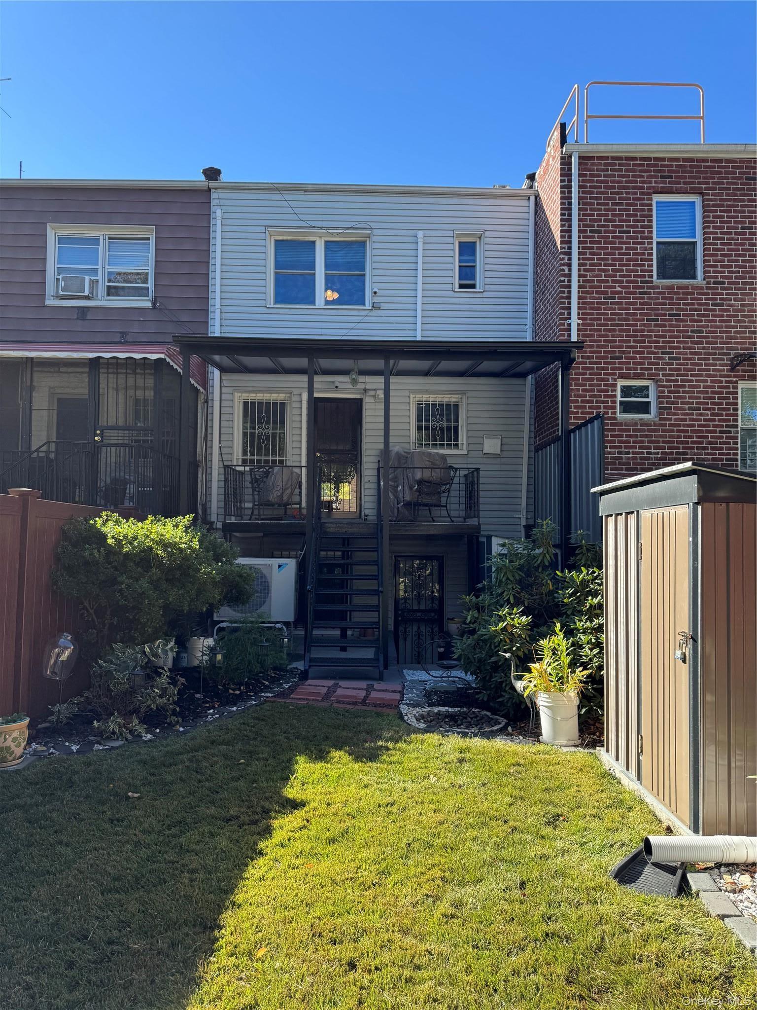 1263 E 222nd Street thumbnail 21