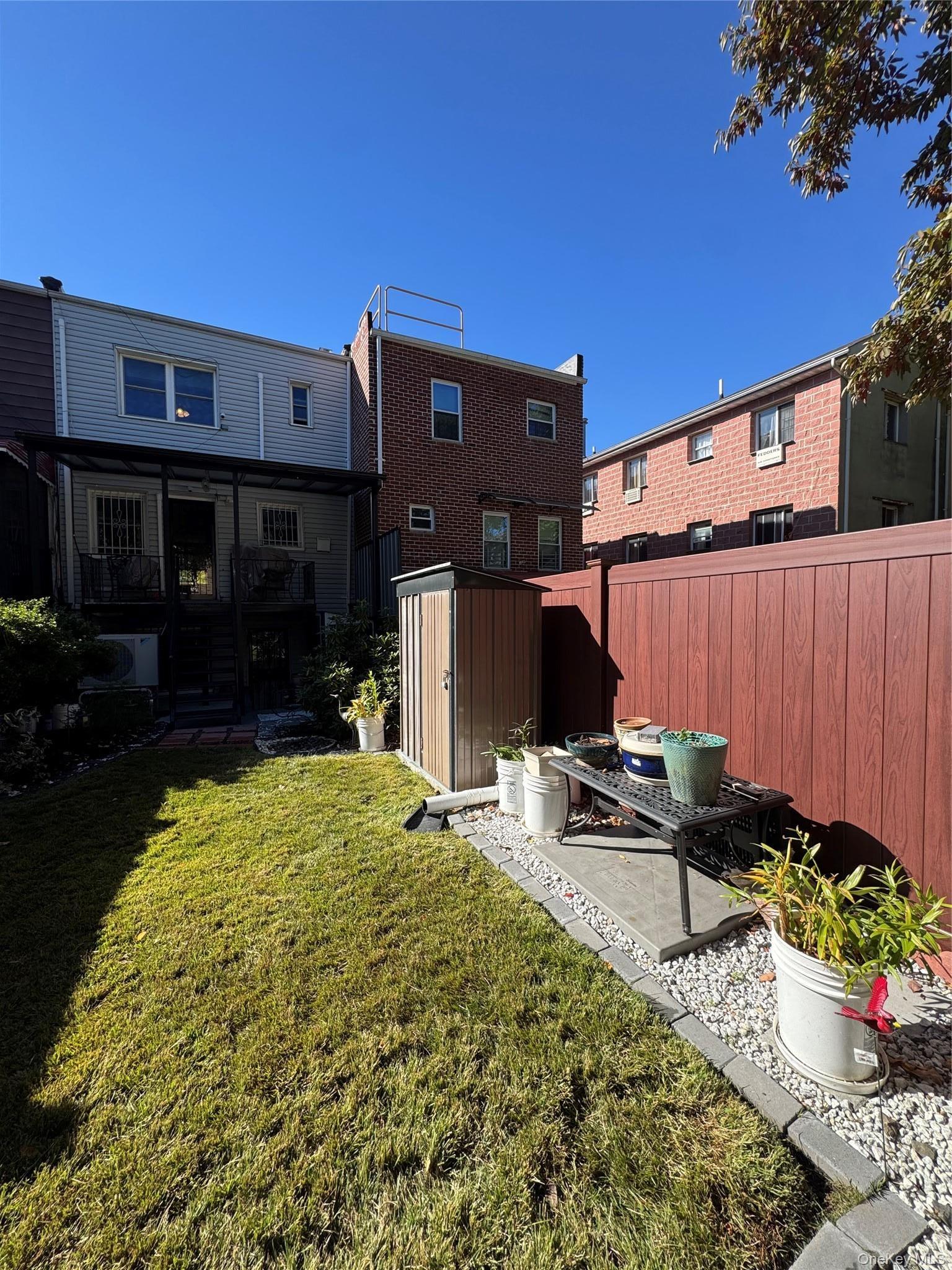 1263 E 222nd Street thumbnail 22