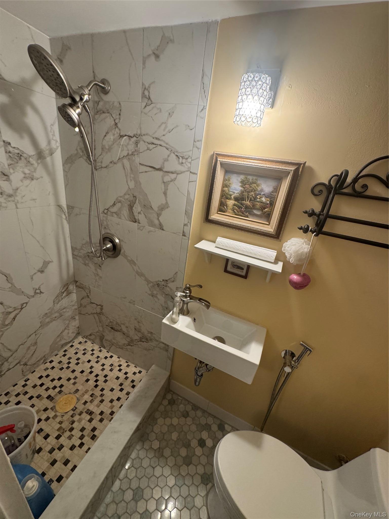 1263 E 222nd Street thumbnail 5