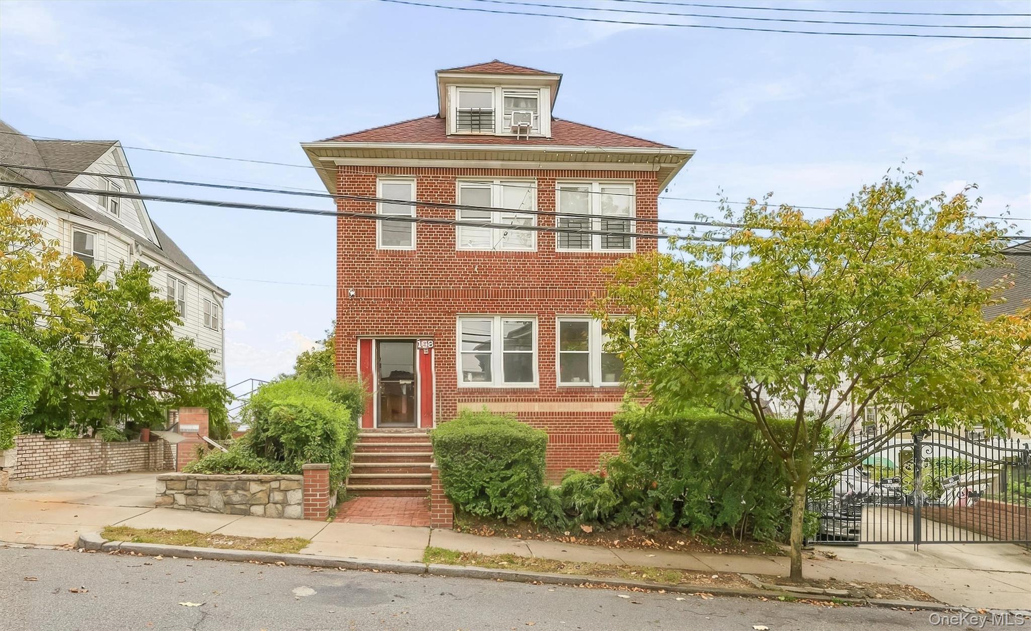 194 Voss Avenue, Yonkers
