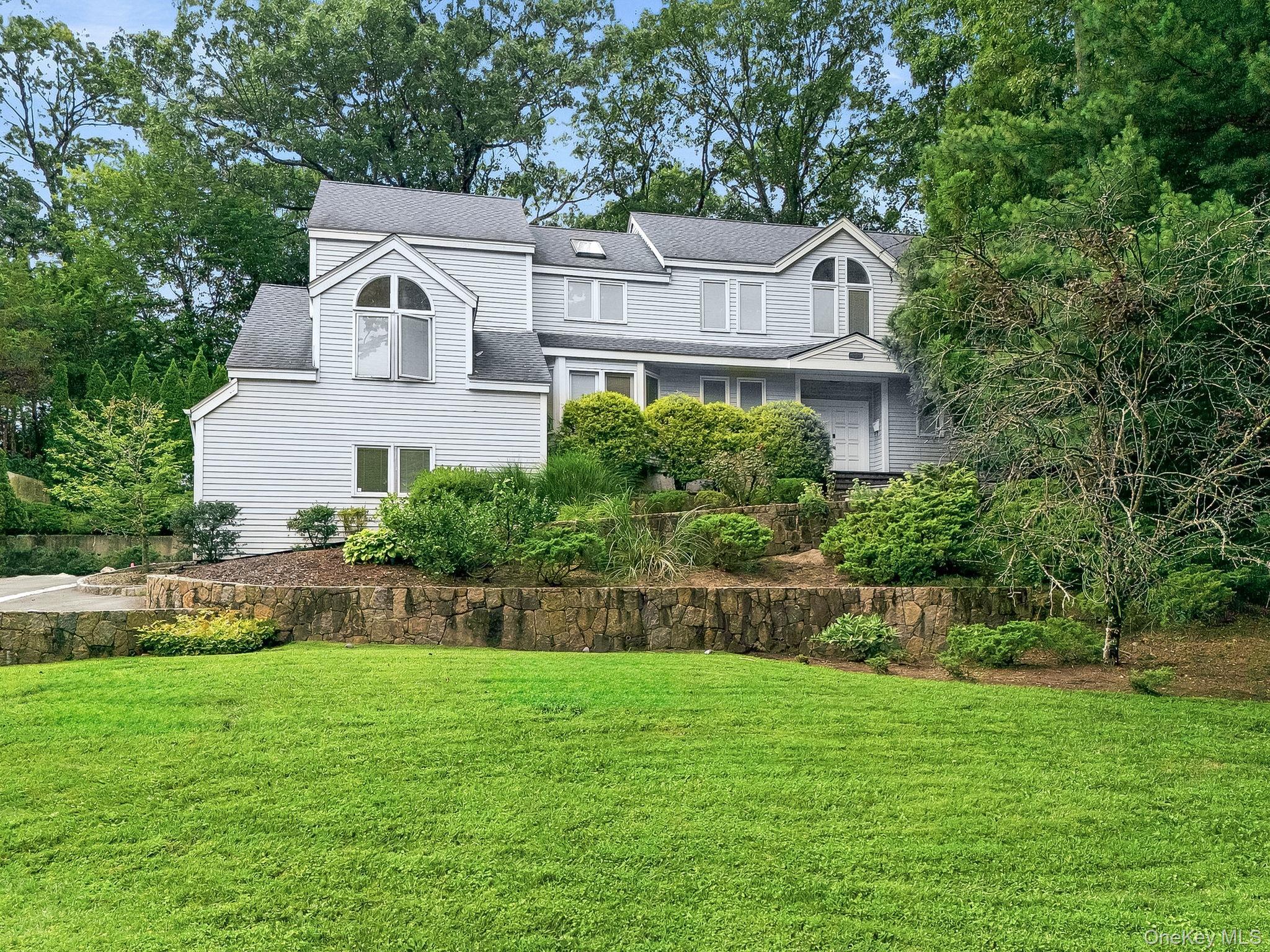 35 Highridge Road, Hartsdale