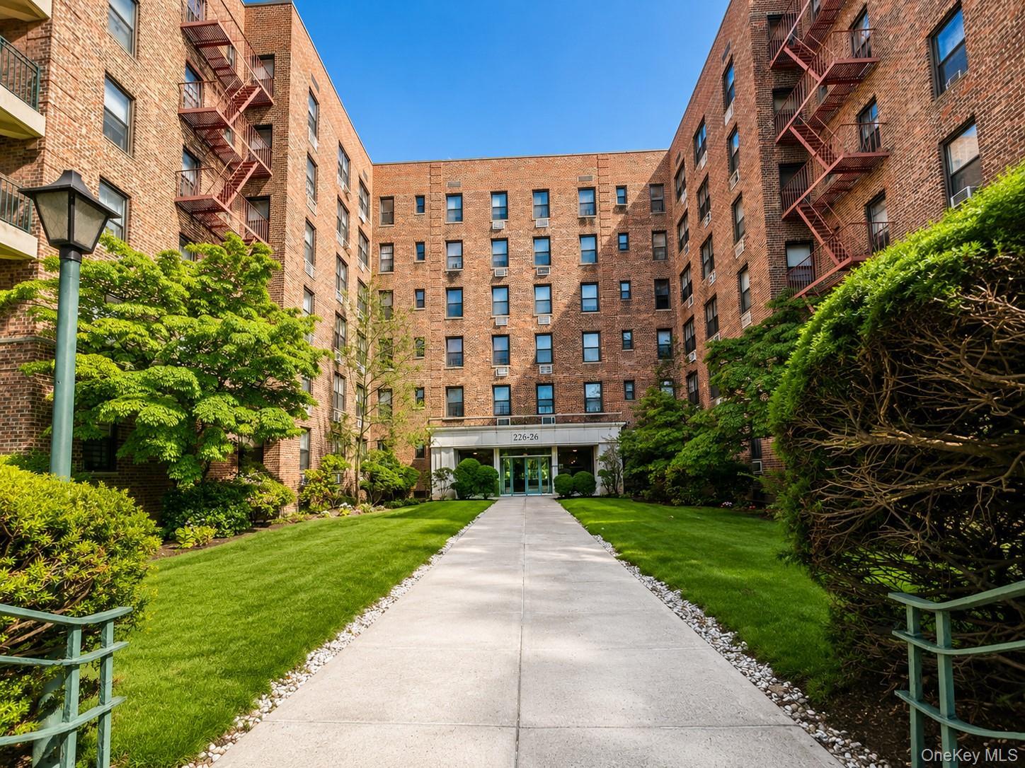 226-26 Union Turnpike Unit: 1F, Oakland Gardens
