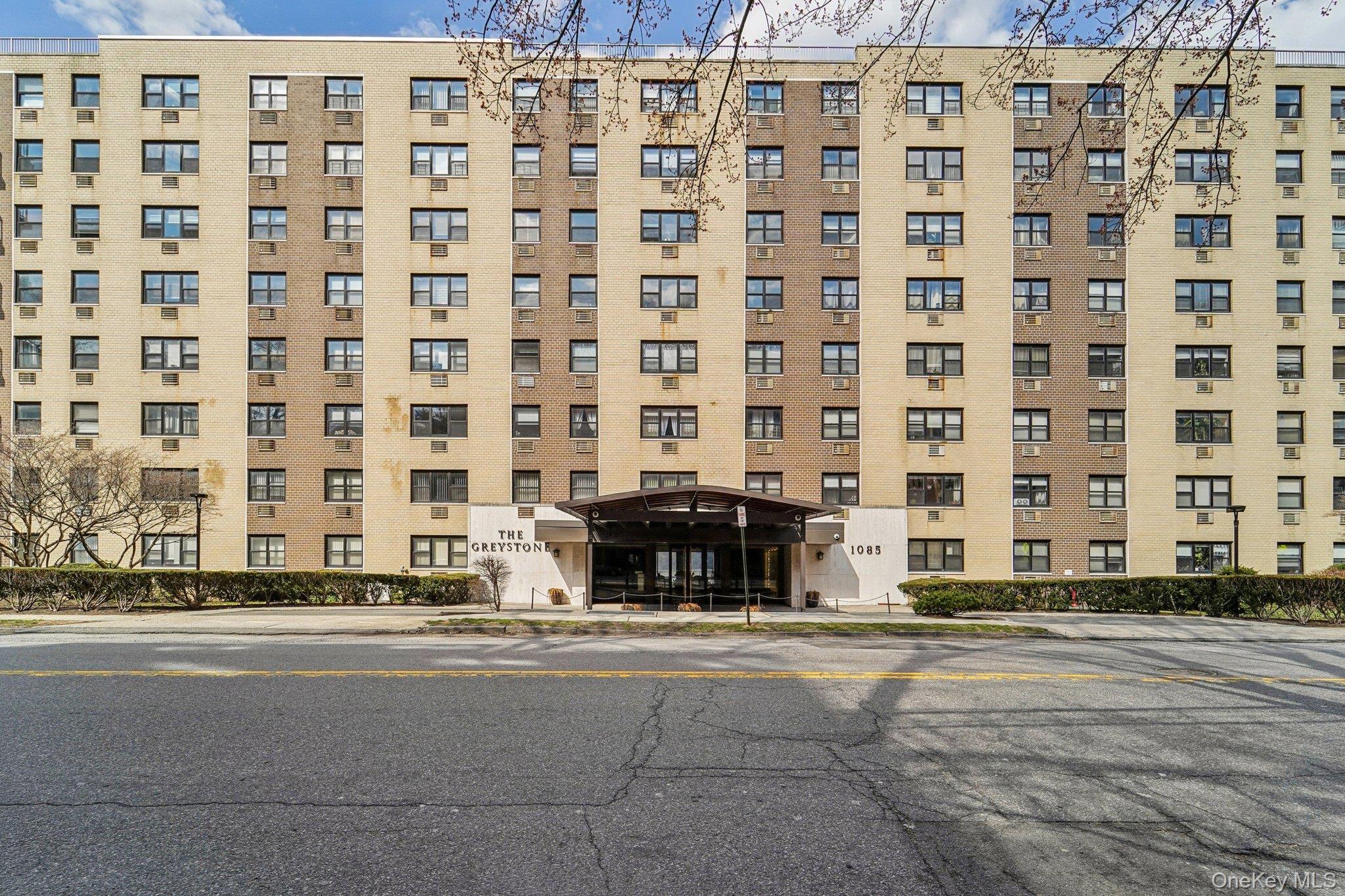 1085 Warburton Avenue Unit: 316 thumbnail 2