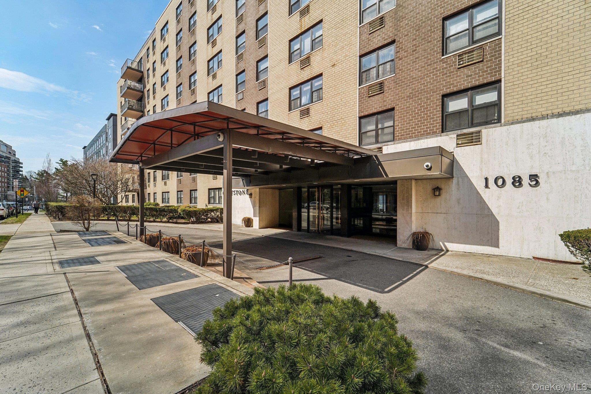 1085 Warburton Avenue Unit: 316 thumbnail 43