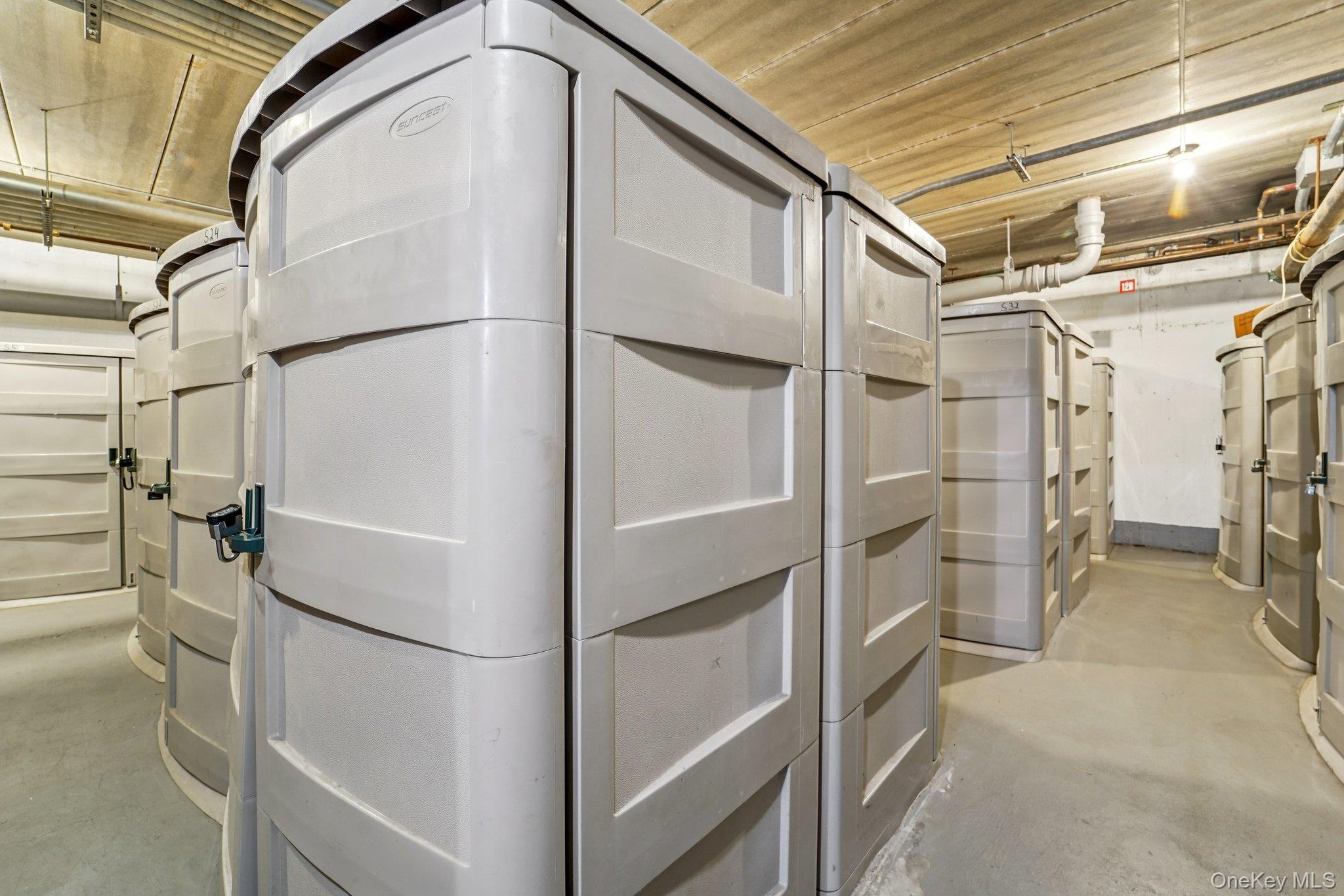 1085 Warburton Avenue Unit: 316 thumbnail 37