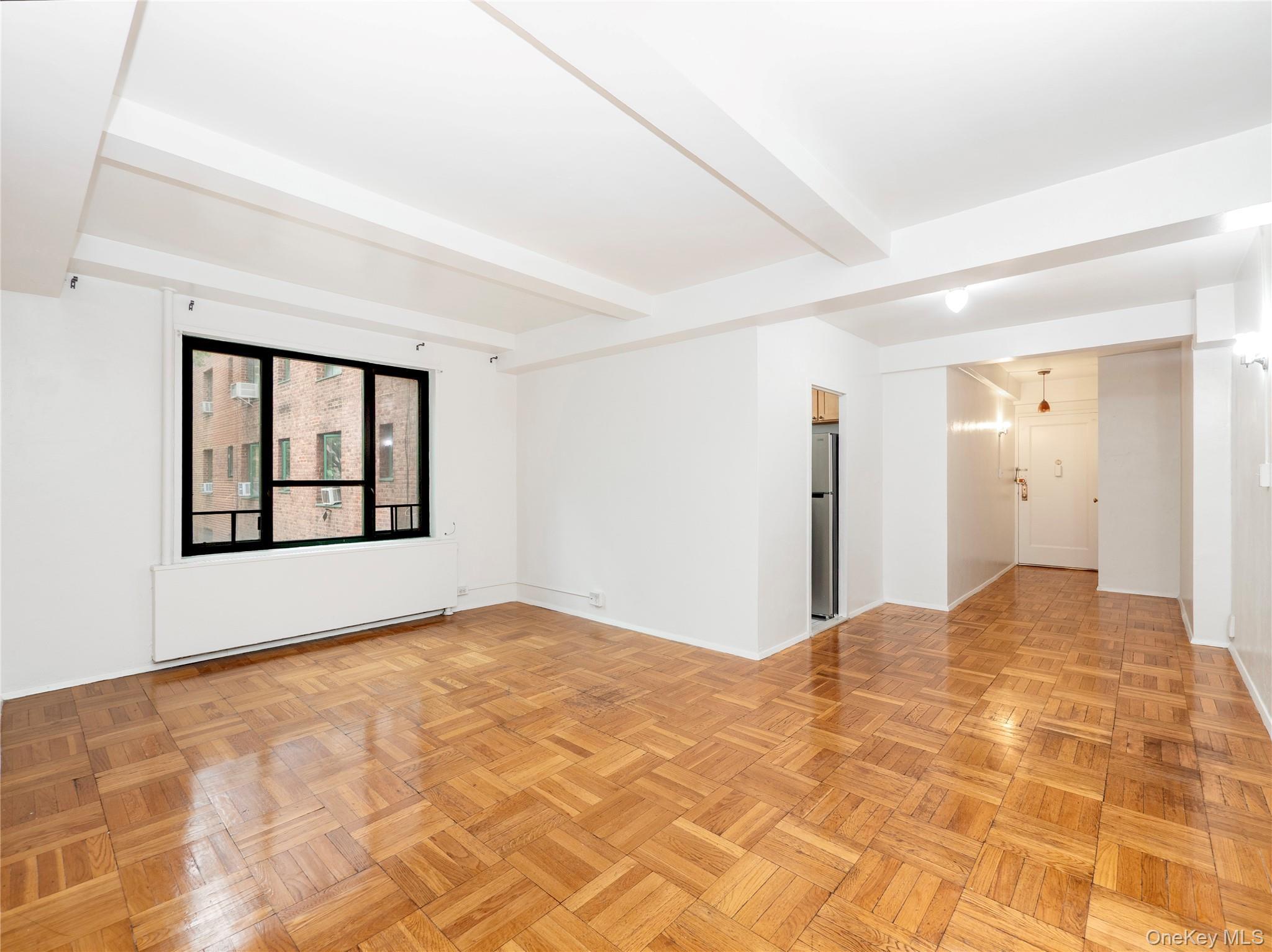 2150 E Tremont Avenue Unit: 4C, Bronx