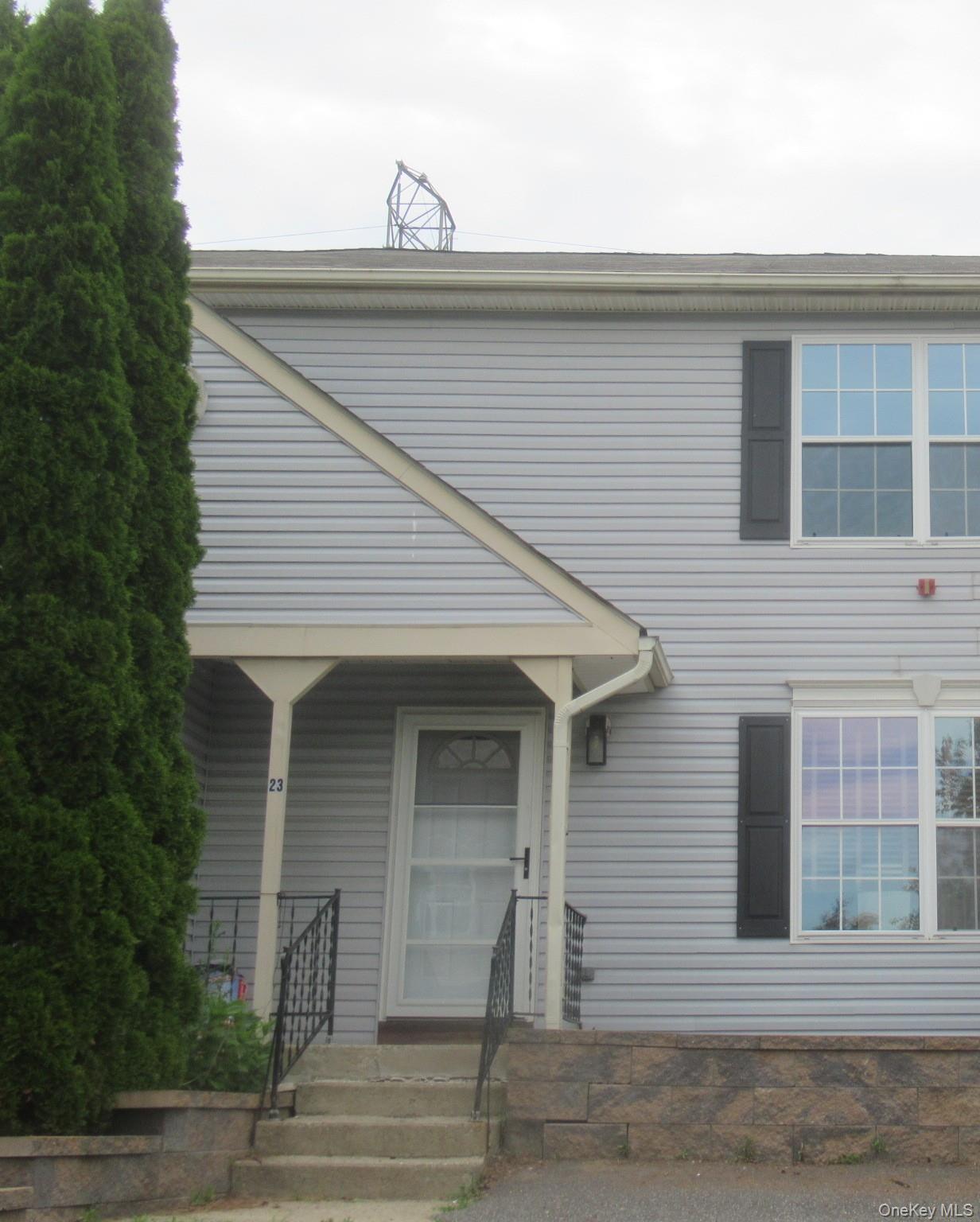 23 Marian Court, Warwick