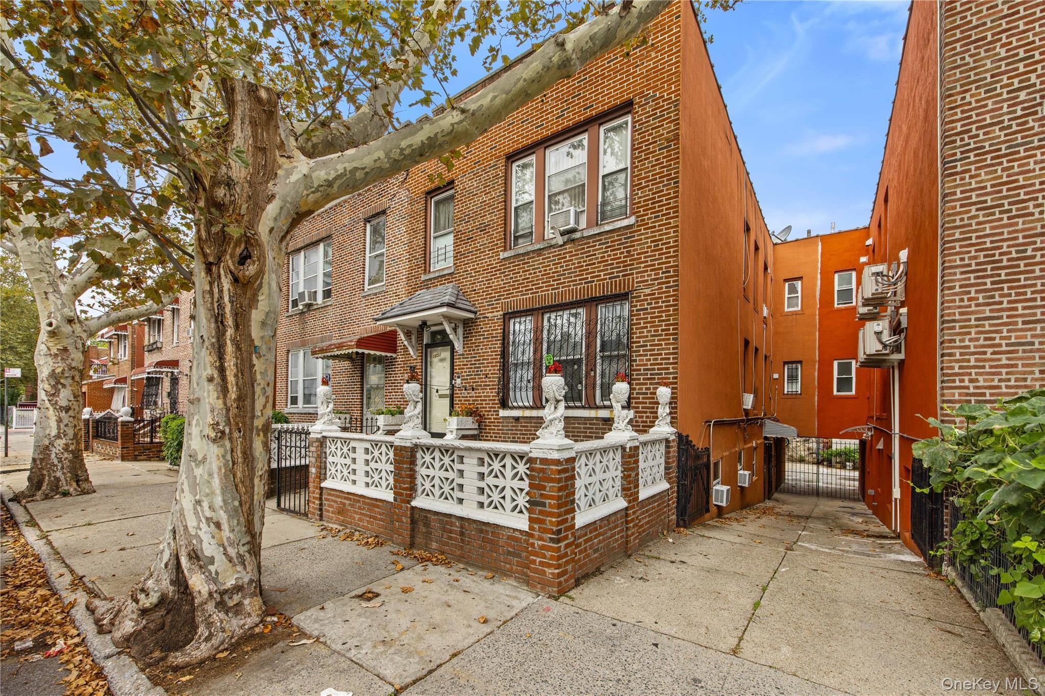 1851 Watson Avenue thumbnail 3