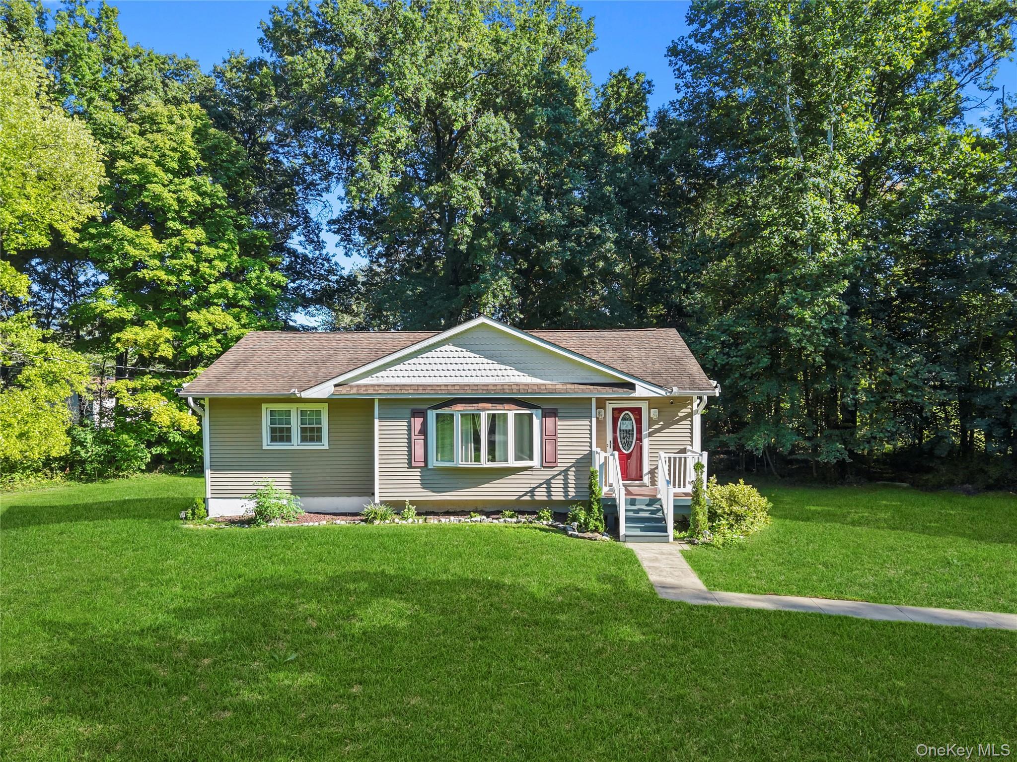 18 Montfort Woods Road, Wappingers Falls