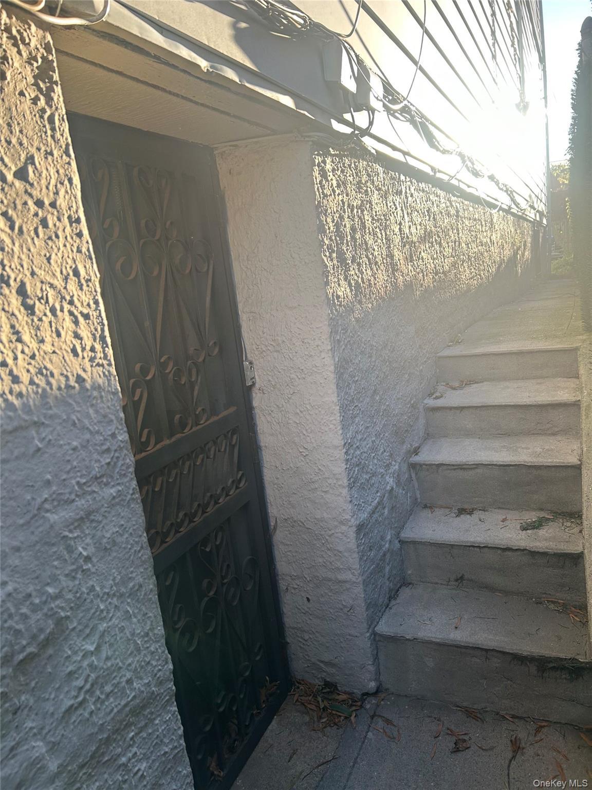 1711 Fowler Avenue thumbnail 6