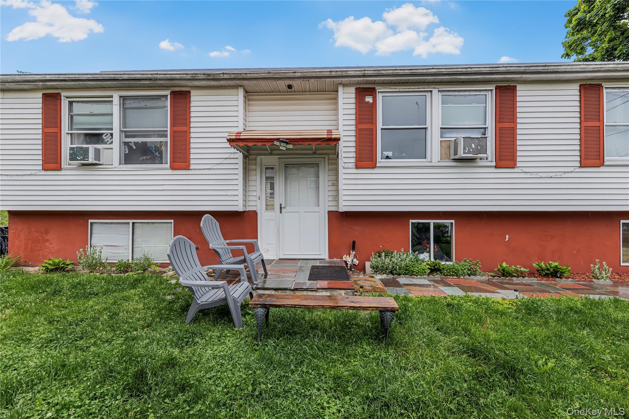 82 Riverdale Avenue, White Plains