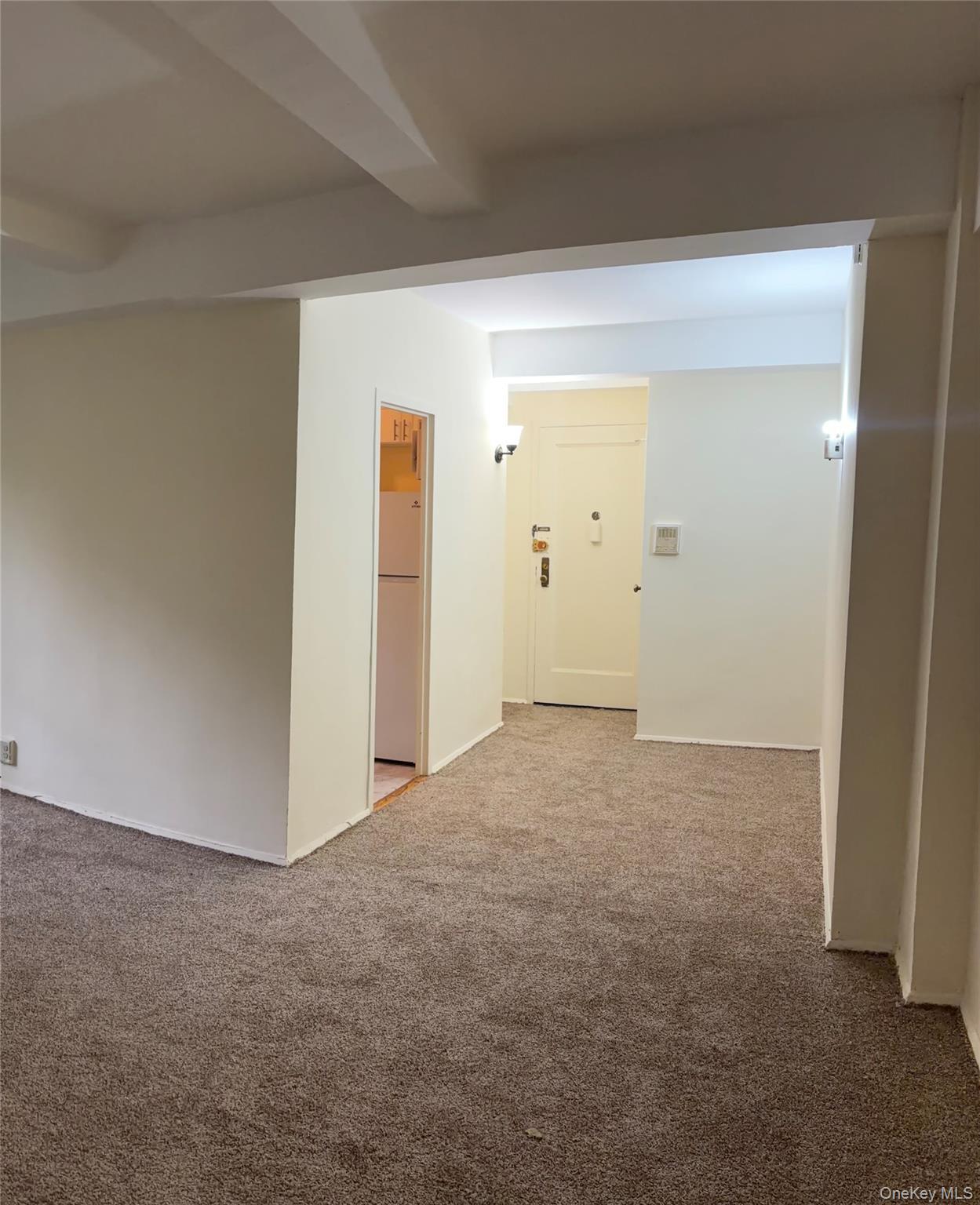 24 Metropolitan Oval Unit: 2D thumbnail 4