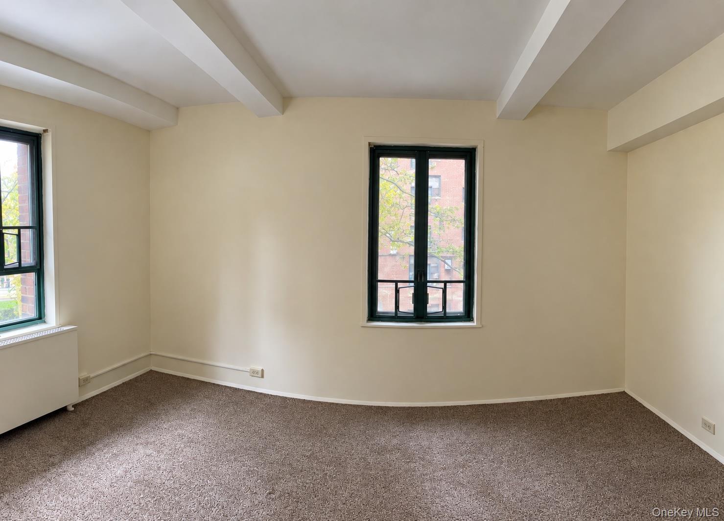 24 Metropolitan Oval Unit: 2D thumbnail 6