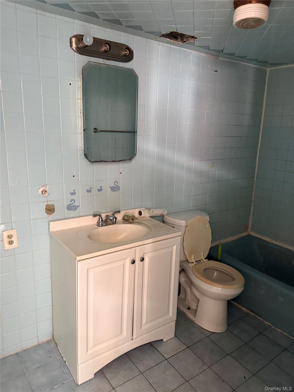 635 E 38th Street thumbnail 8