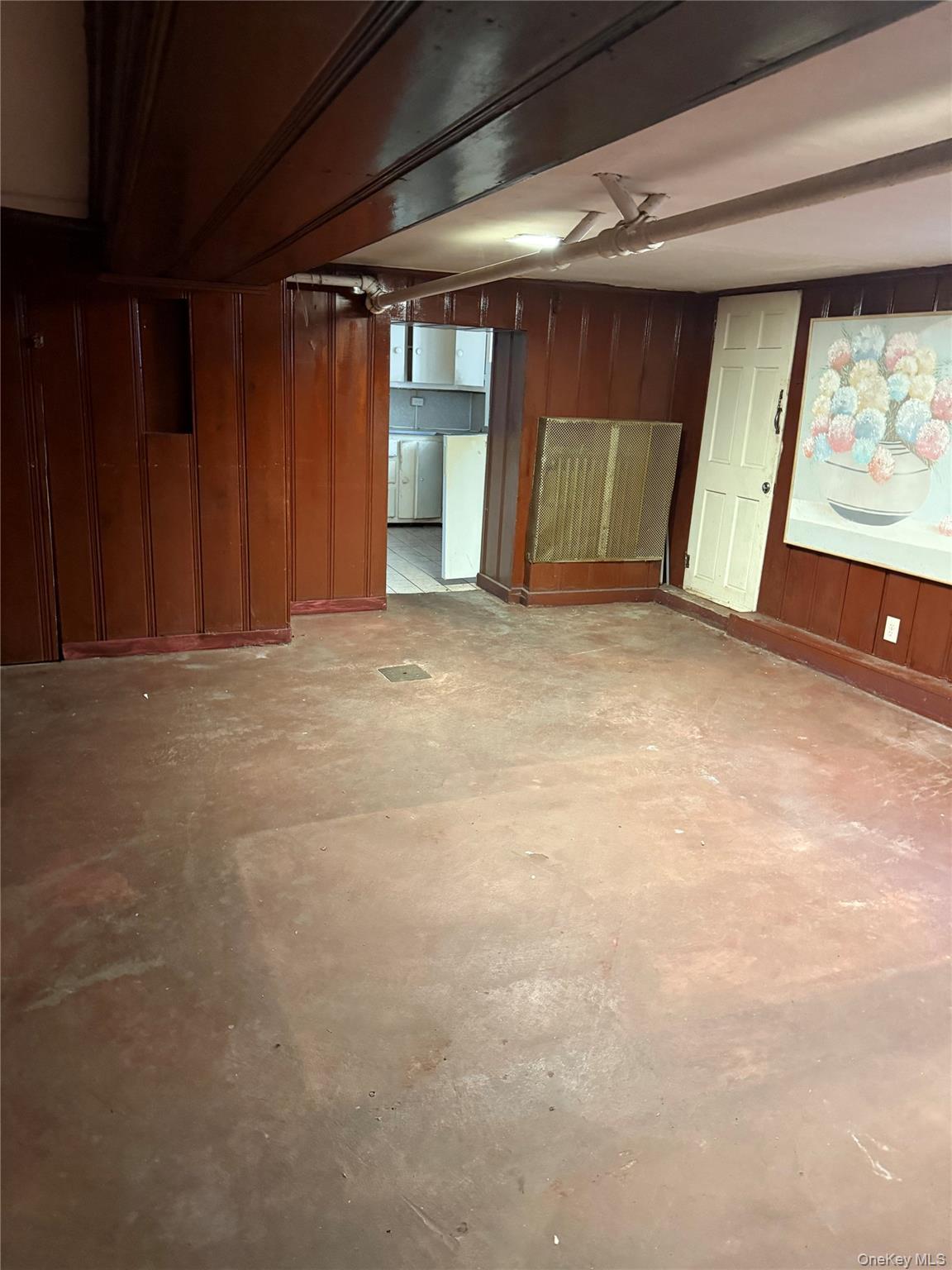 635 E 38th Street thumbnail 11