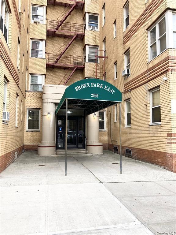 2166 Bronx Park Unit: 6C photo 1