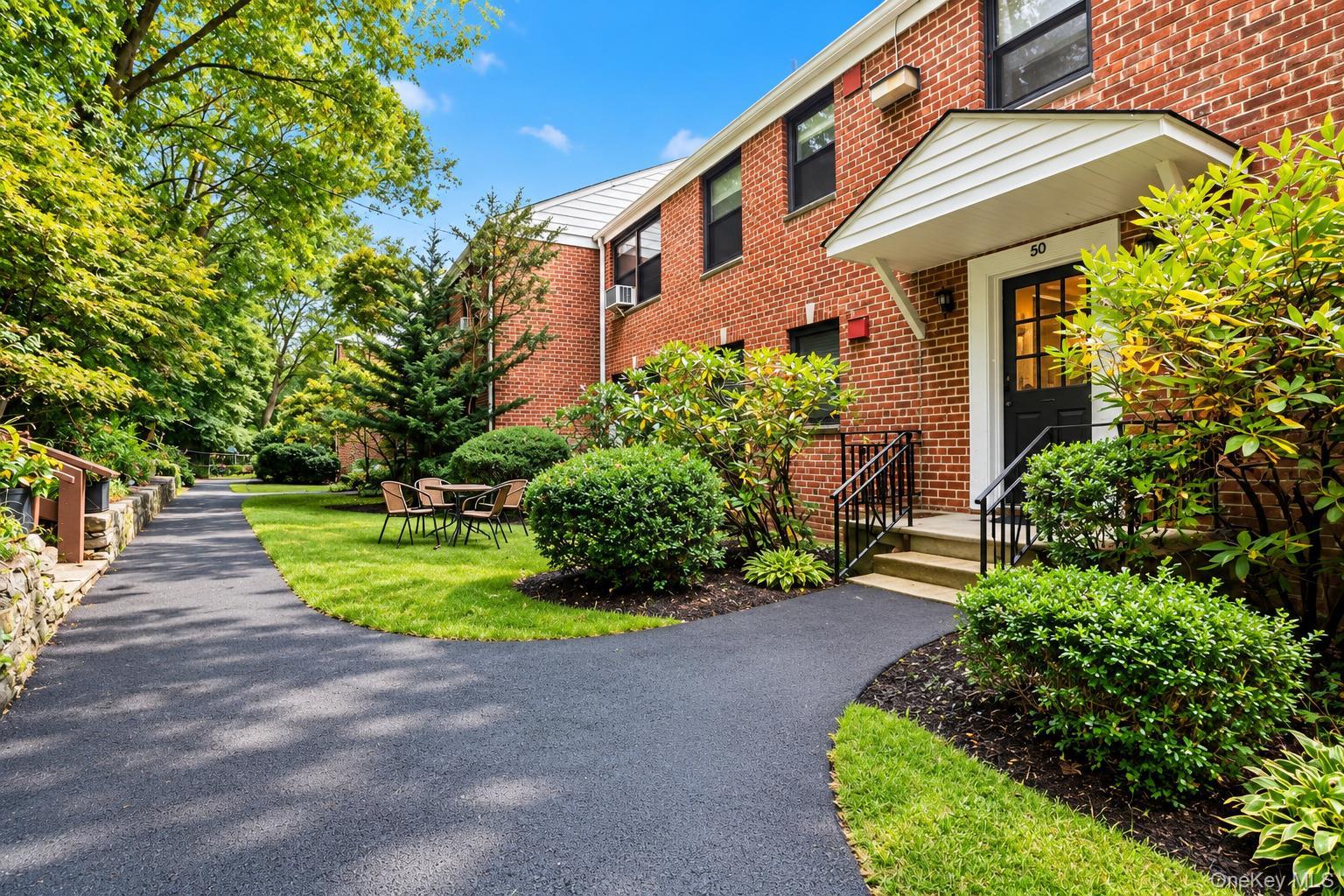 50 Rockledge Road Unit: 1B, Hartsdale