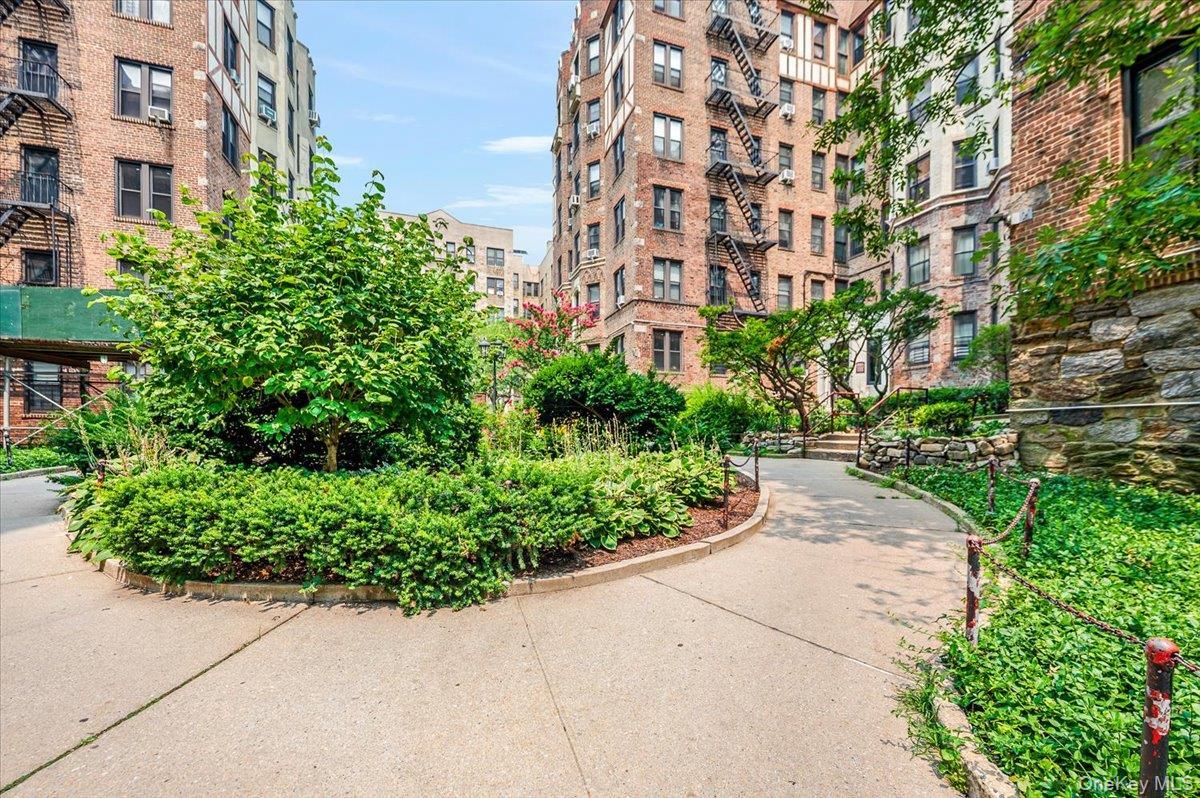 758 Brady Ave Unit: 214 thumbnail 10