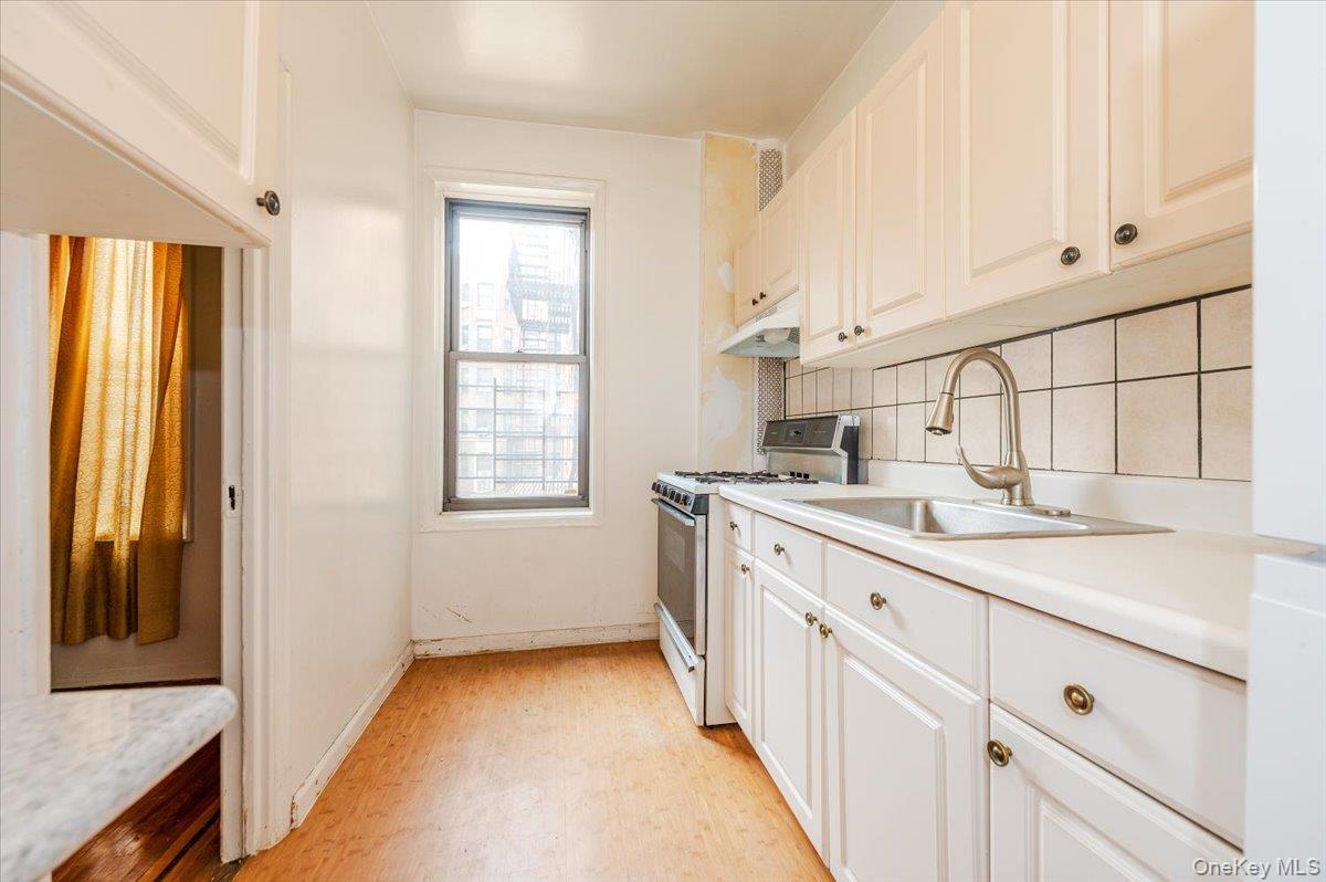 758 Brady Ave Unit: 214 thumbnail 4