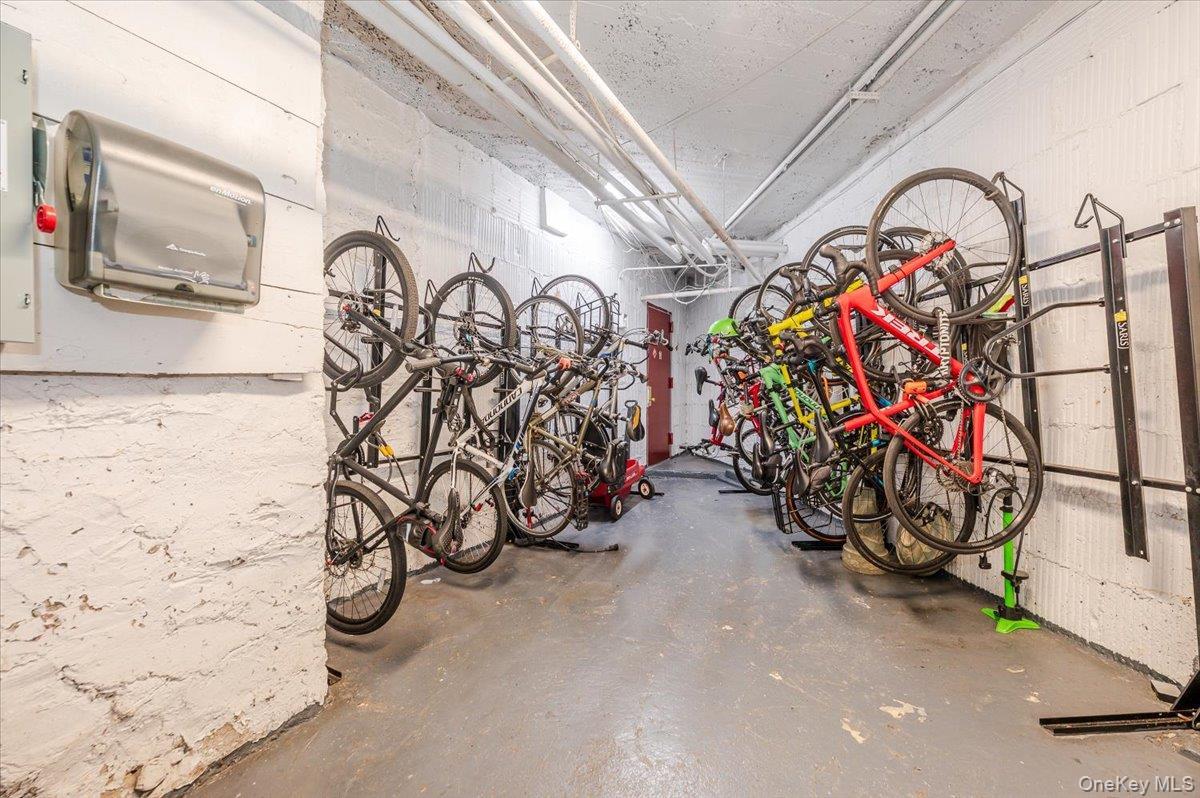 758 Brady Ave Unit: 214 thumbnail 11