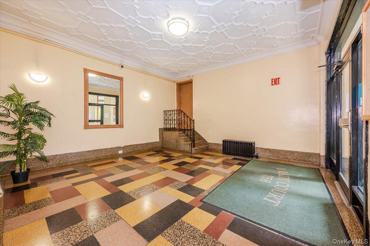 758 Brady Ave Unit: 214 thumbnail 2