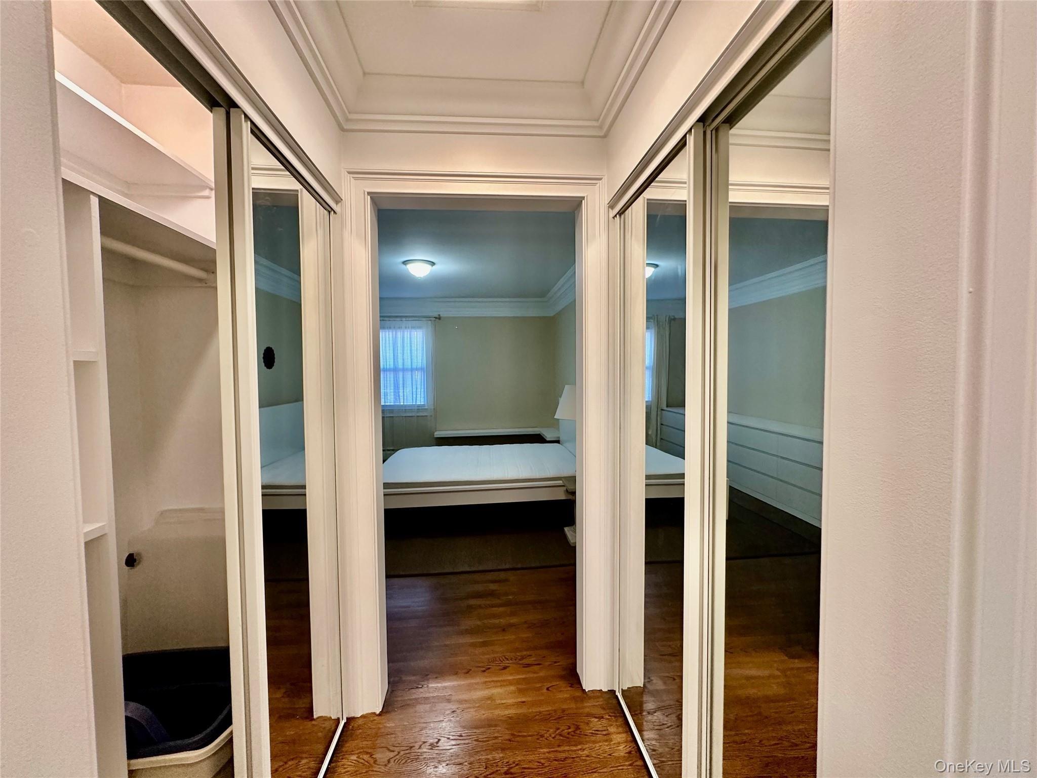 2 Oxford Court Unit: 8012 thumbnail 10
