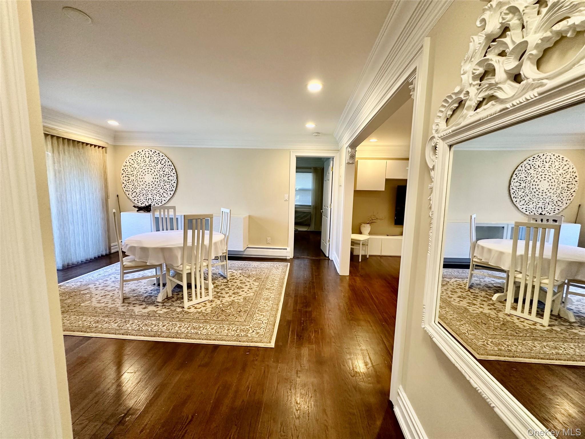 2 Oxford Court Unit: 8012 thumbnail 3