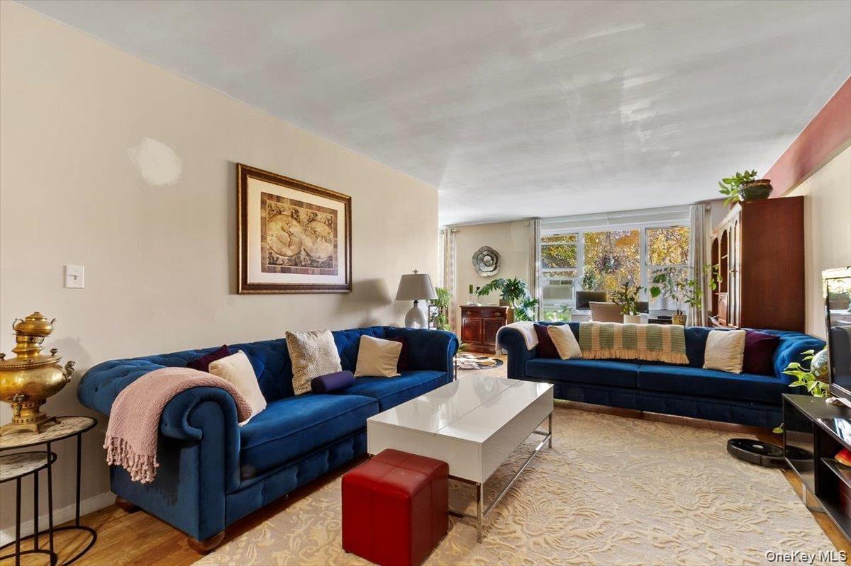 279 N Broadway Unit: 6C thumbnail 7