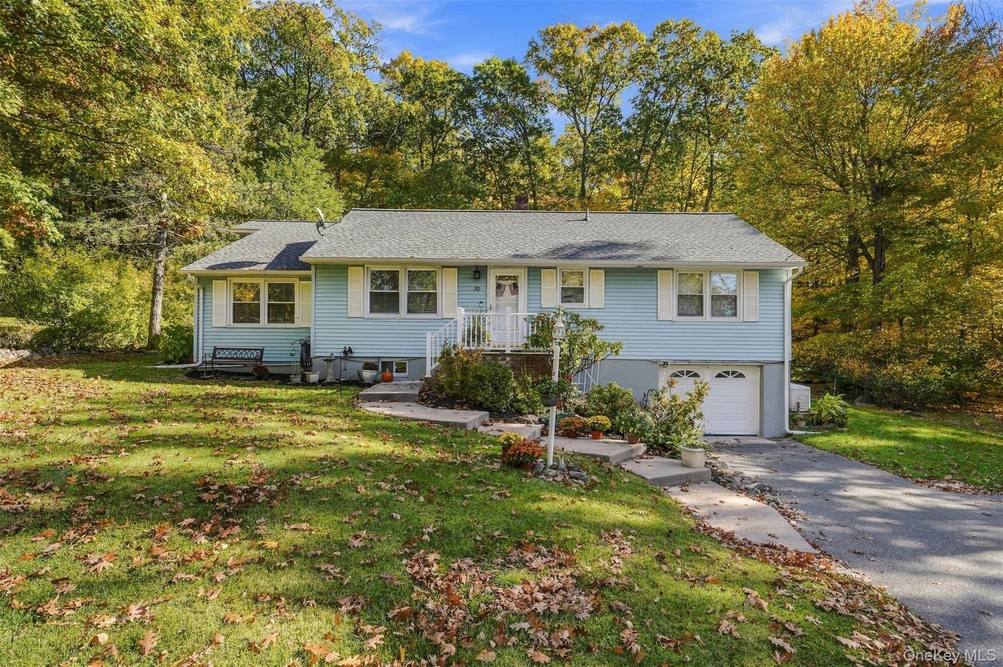 30 Elmwood Drive, Woodbury