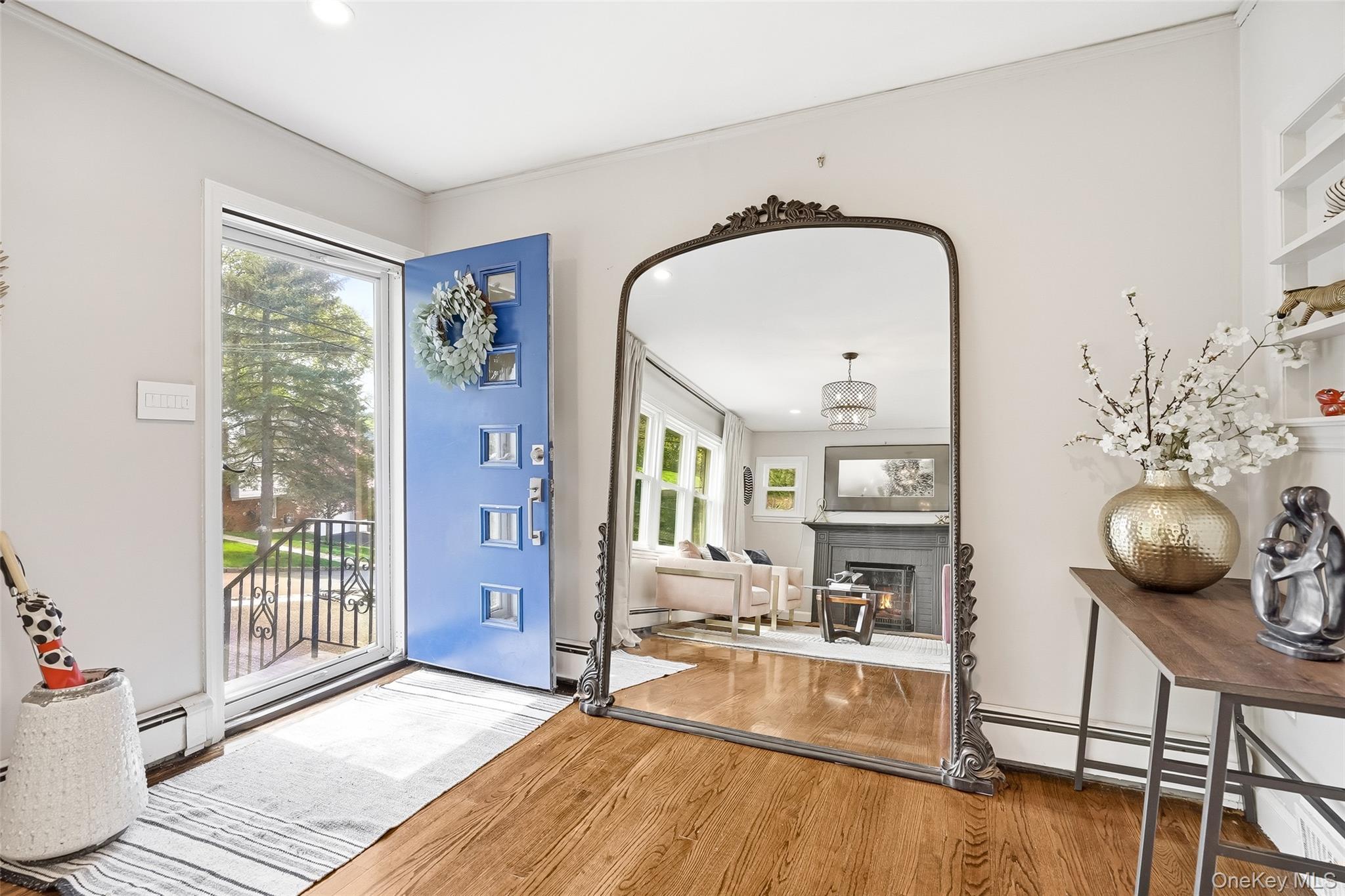 87 Lakeview Avenue, Hartsdale