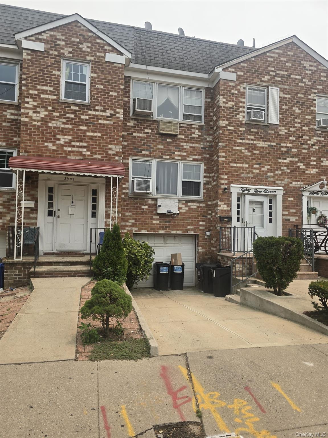 8911 Pontiac Street, Queens Village
