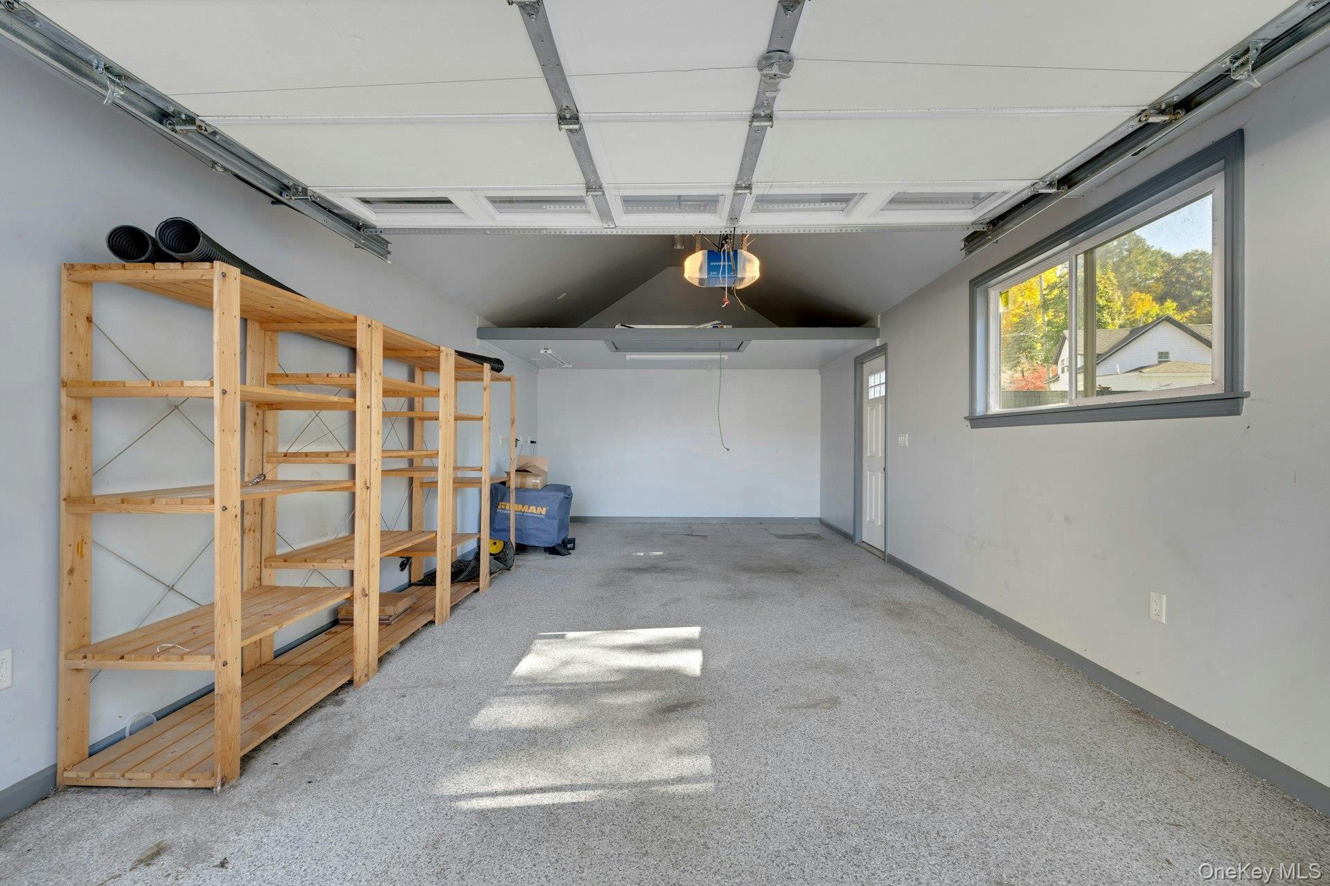 100 Sears Avenue thumbnail 29