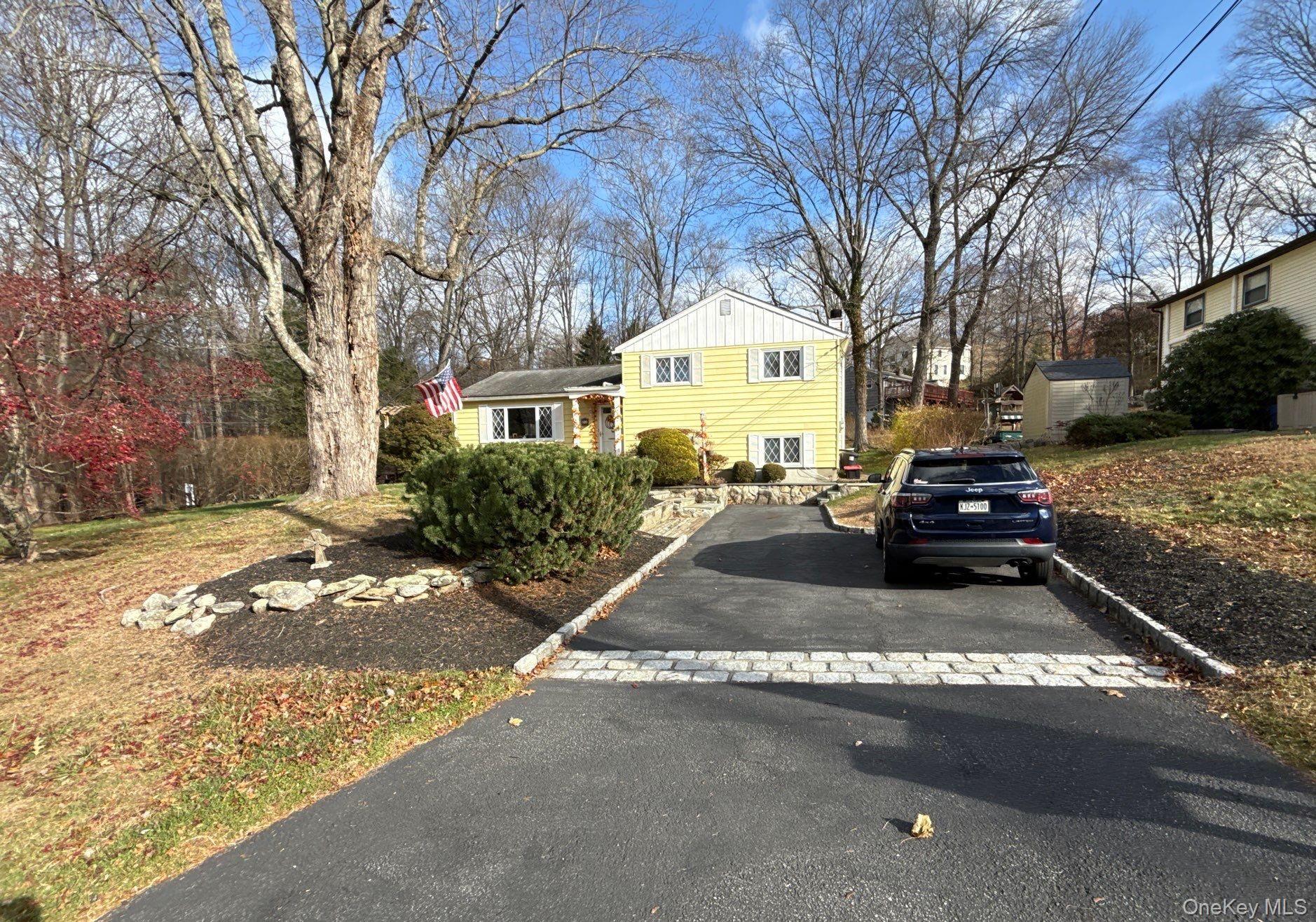10 Woodland Place, Airmont